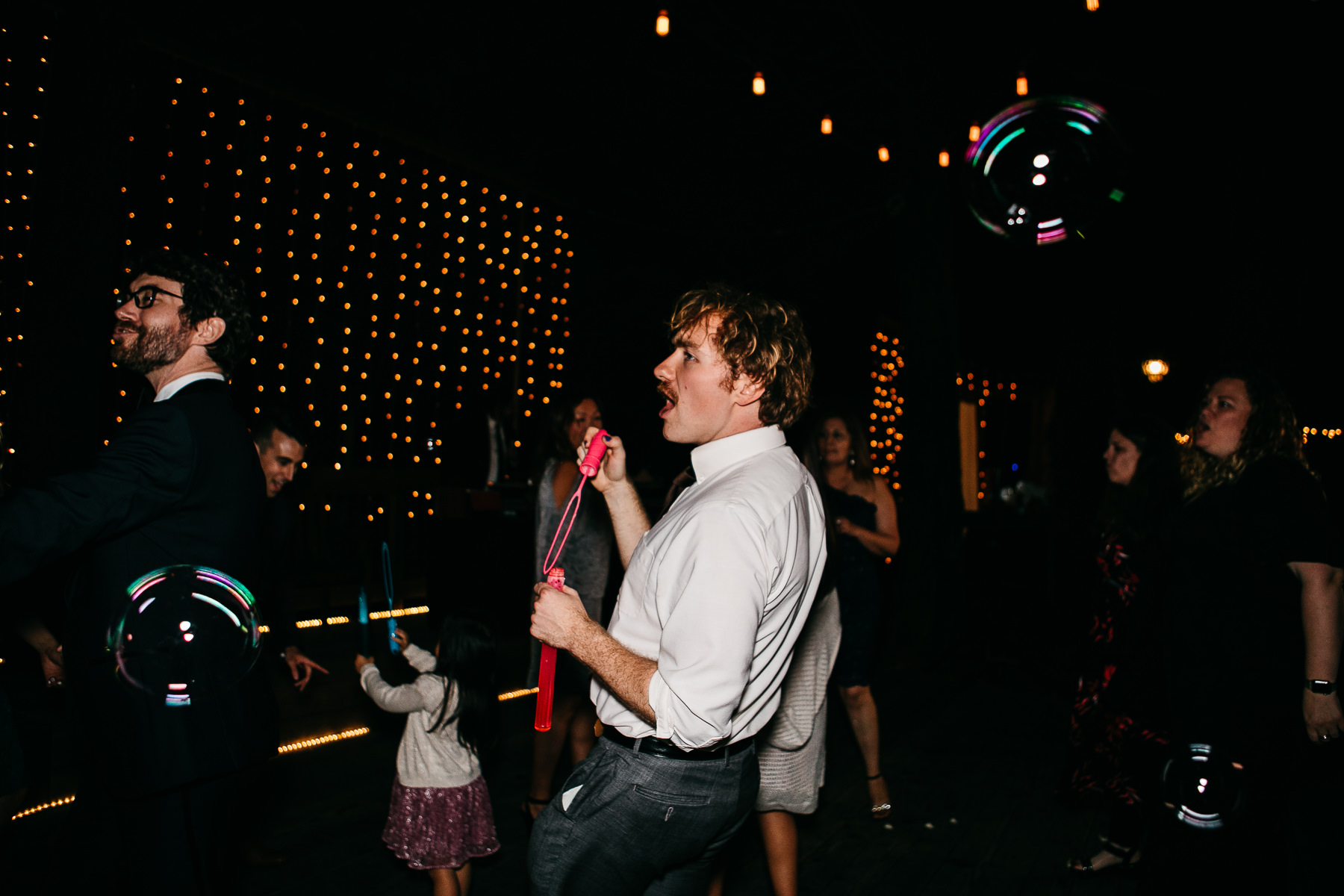 bodega-bay-secret-garden-gloomy-fall-wedding-160