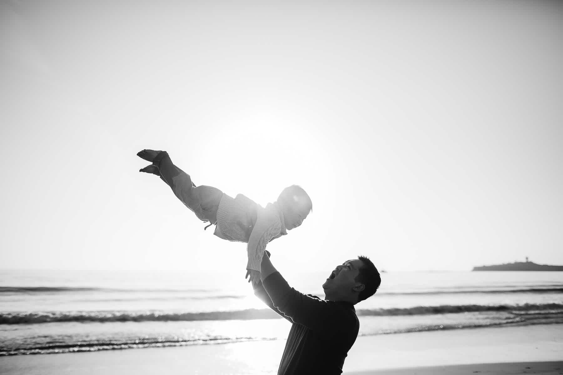 Half-moon-bay-beachy-sunset-lifestyle-family-session-7