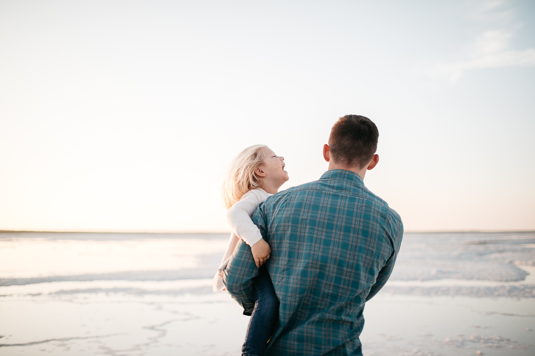 san-jose-ca-salt-flats-sunset-family-lifestyle-session-11