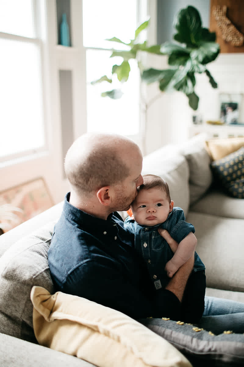 san-francisco-in-home-lifestyle-family-session-rainy-neighborhood-14