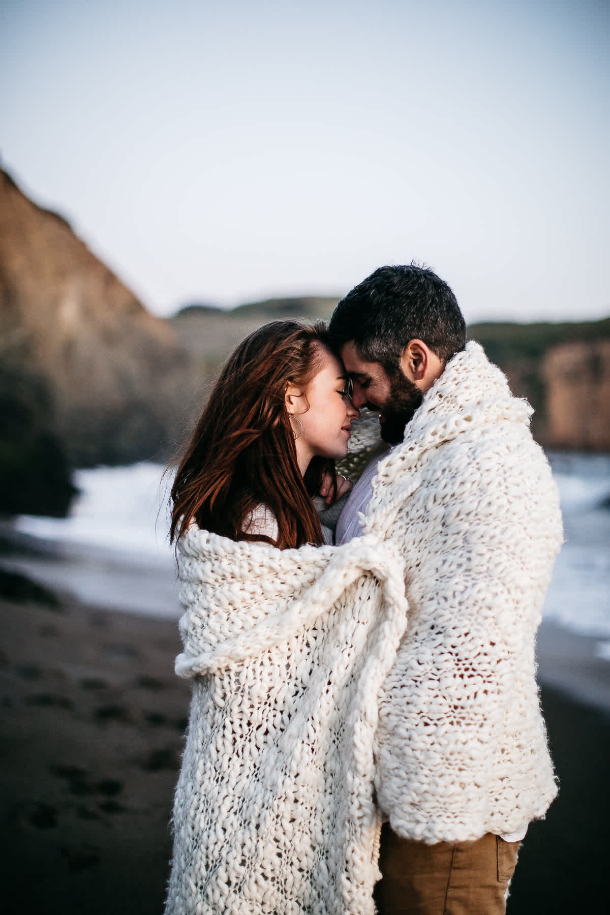 marin-headlands-rodeo-beach-lifestyle-laughter-engagement-session-76