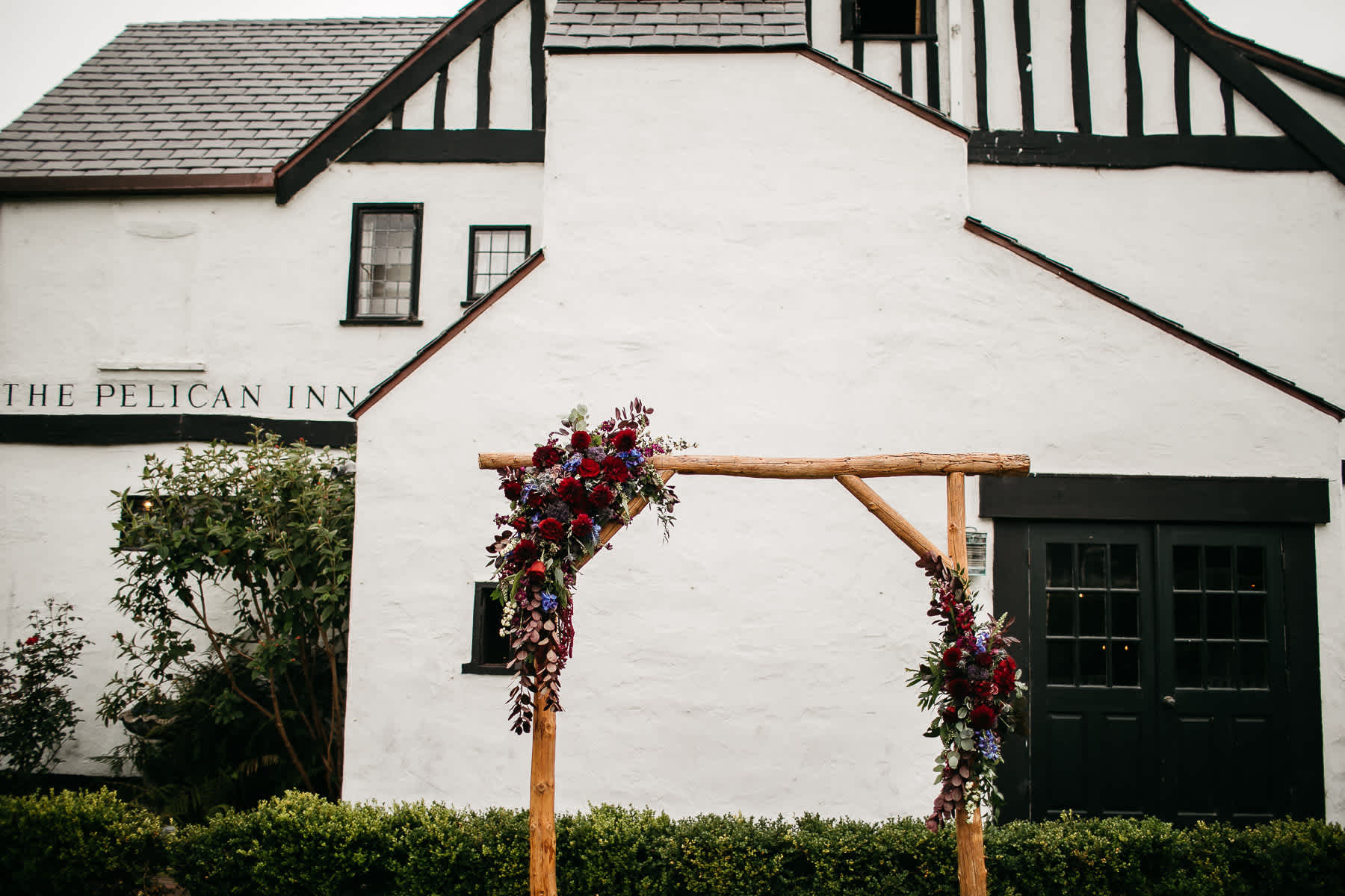 muir-beach-pelican-inn-foggy-wedding-31