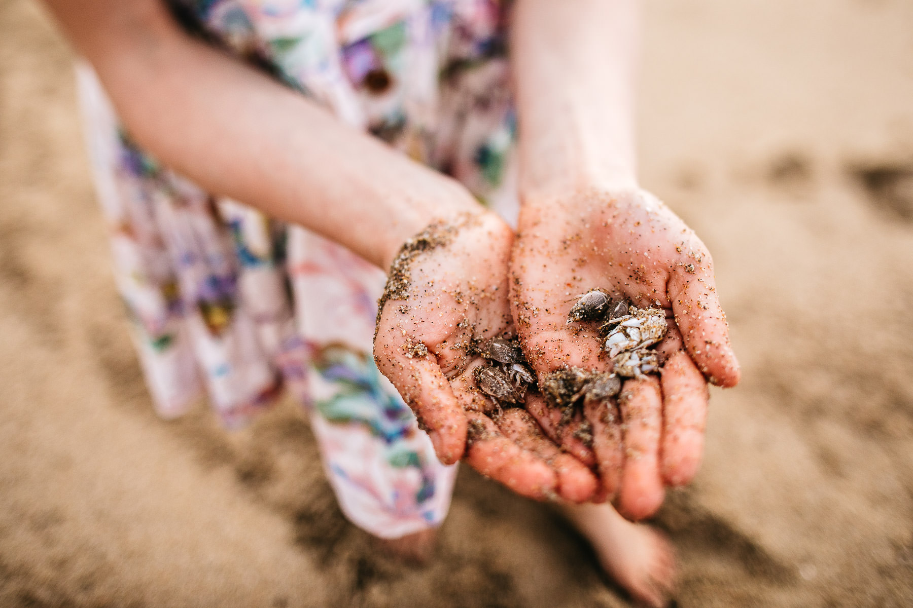 half-moon-bay-ca-sunset-family-lifestyle-session-golden-light-11