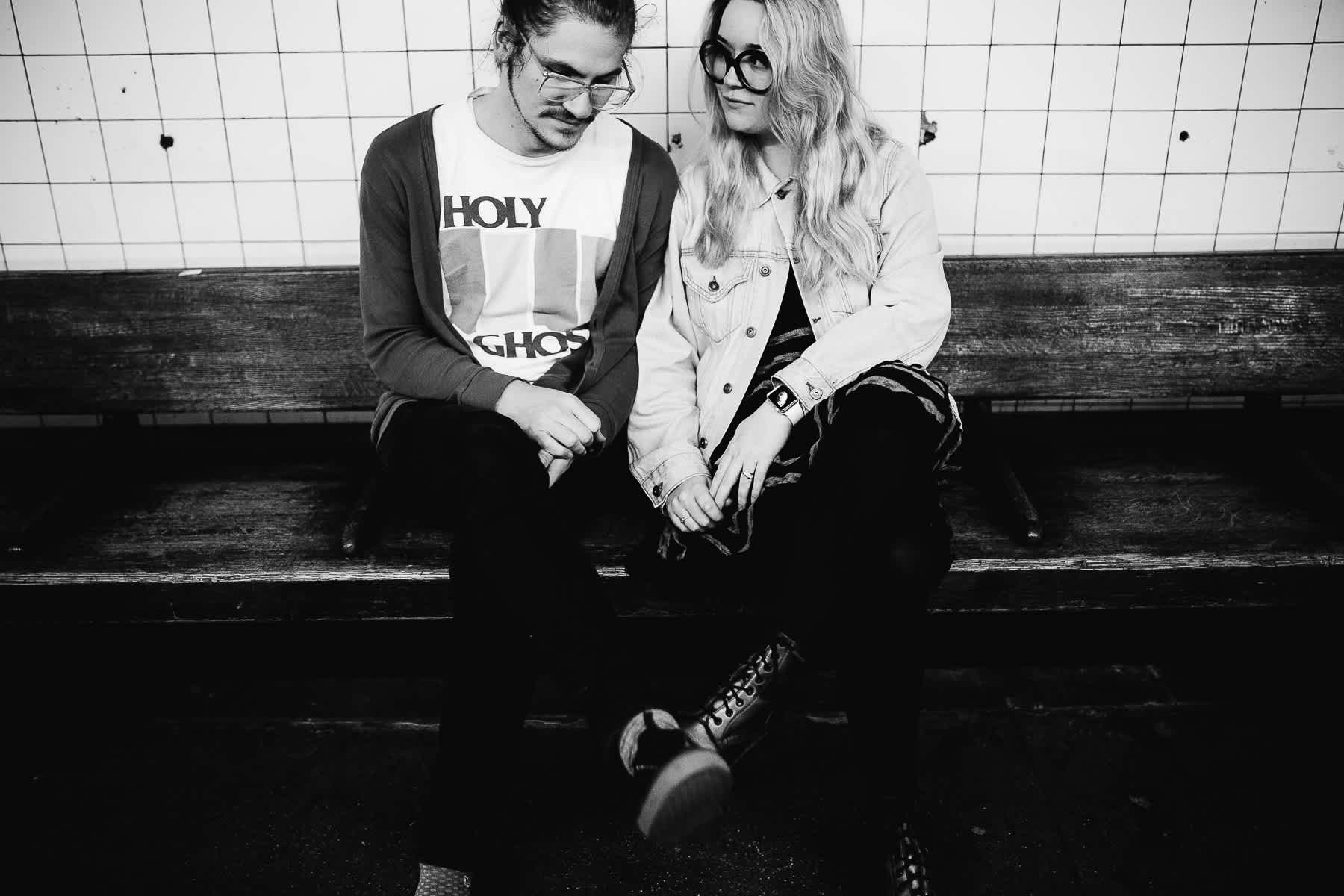 brooklyn-nyc-street-lifestyle-couple-session-26