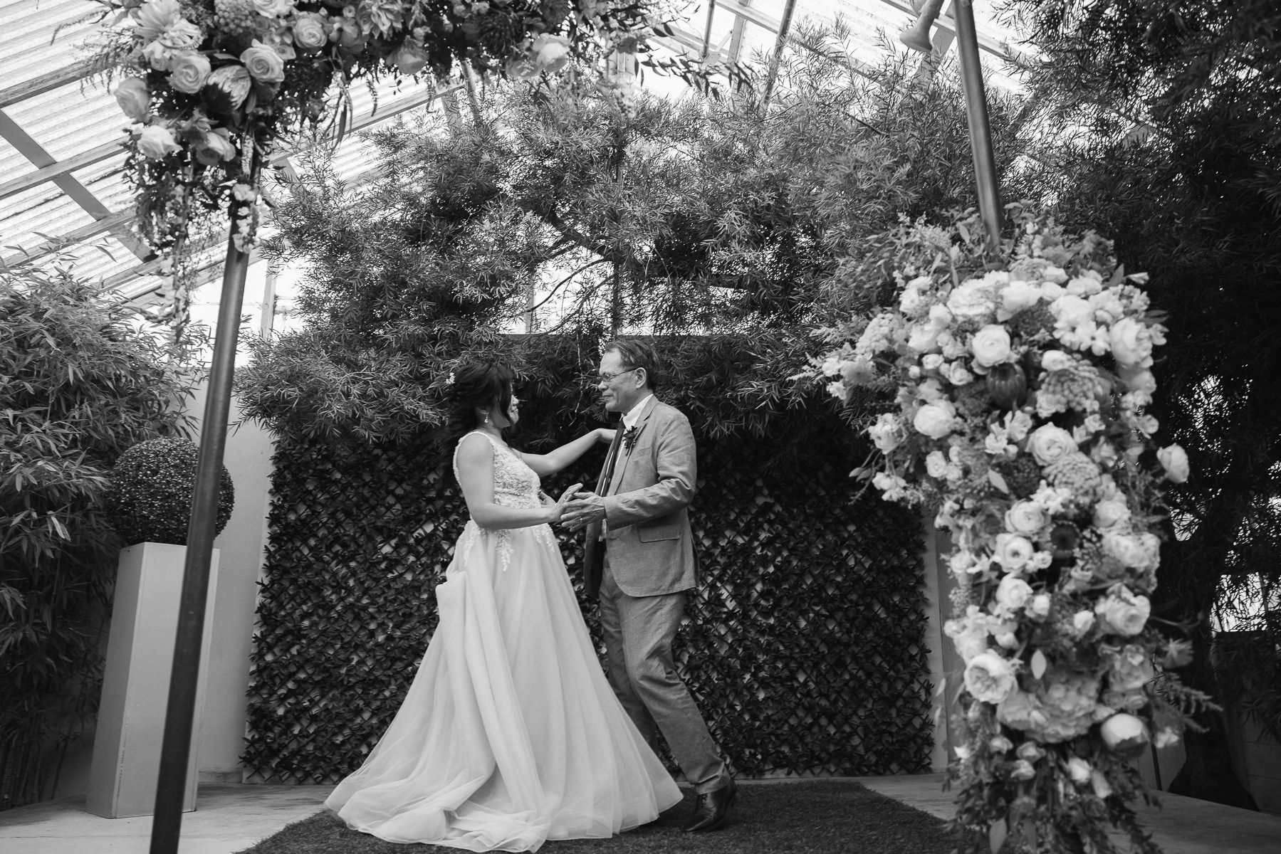 Pacifica-shelldance-orchid-gardens-summer-wedding-146