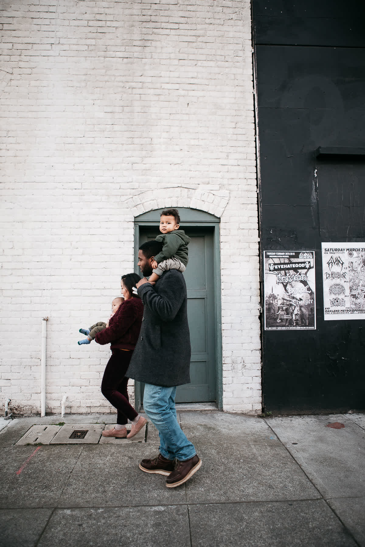 downtown+oakland+family+session+urban-industrial-session-28