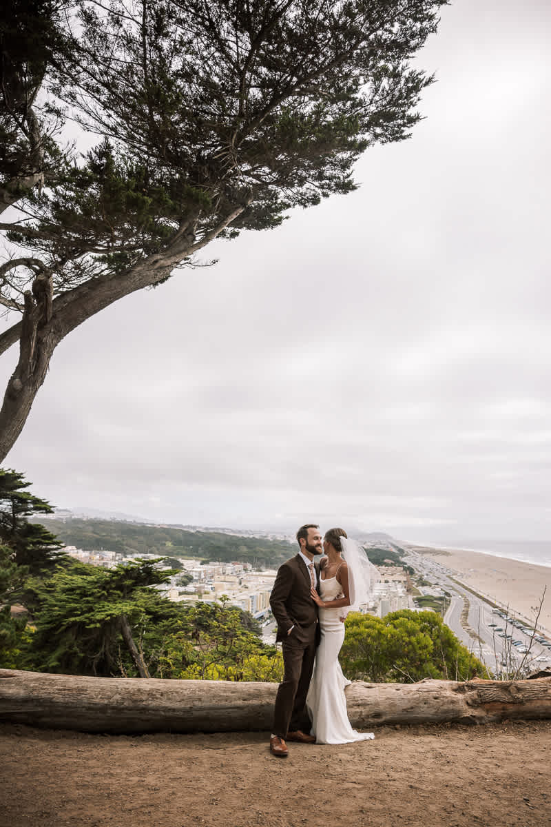 san-francisco-presidio-urban-wedding-trolley-ride-67