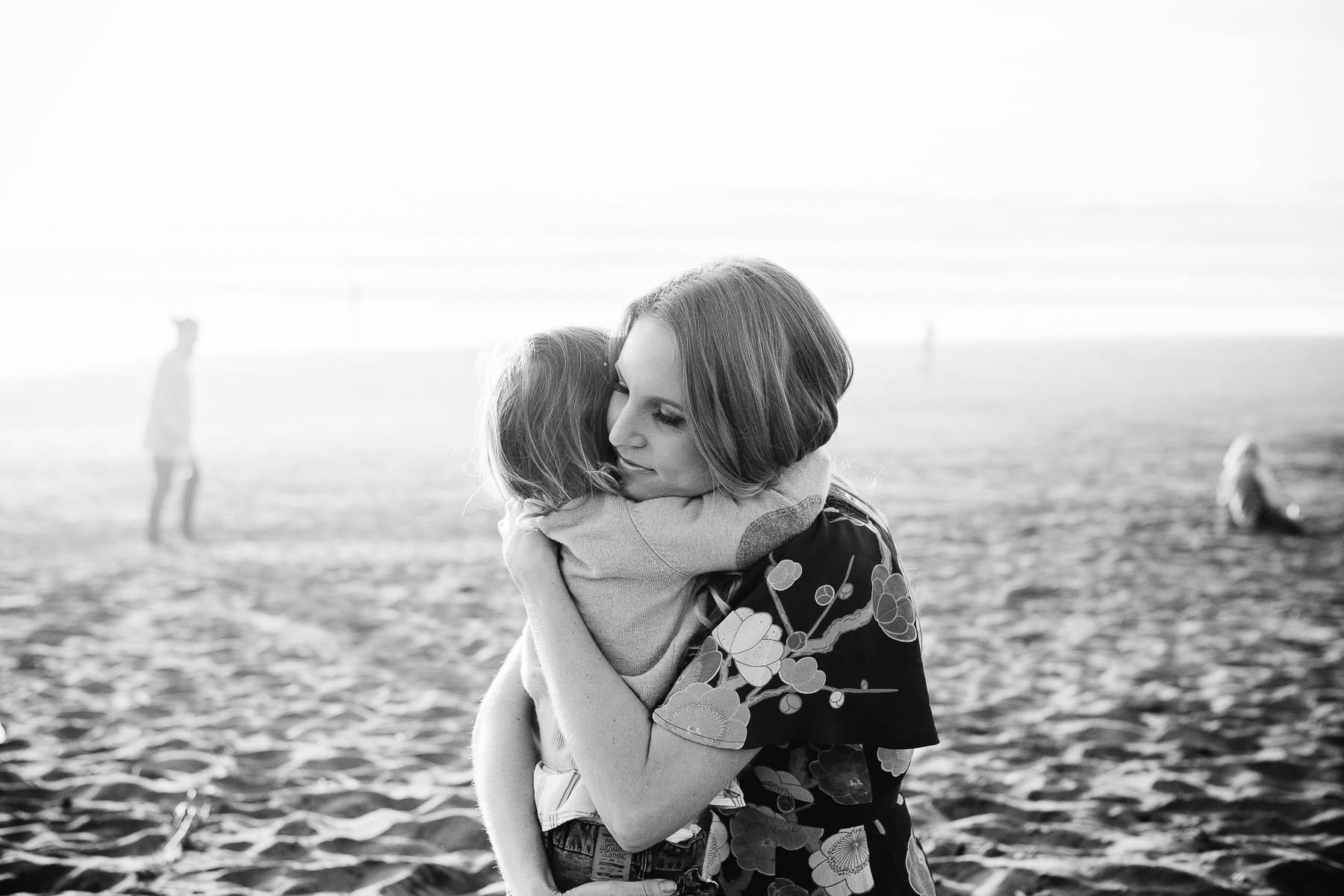 hugging-beach-ocean-beach-sf