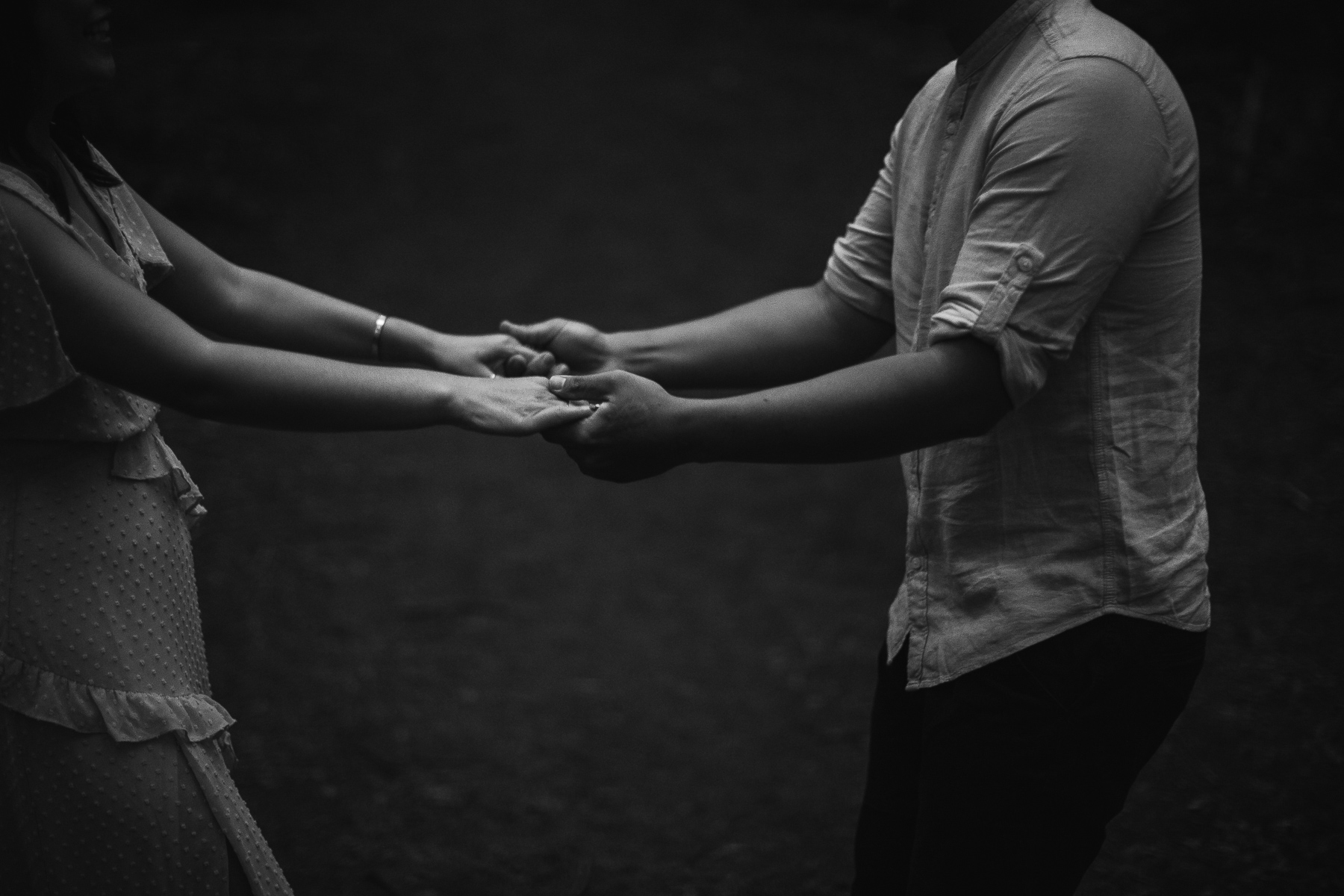 oakland-redwoods-fall-golden-light-engagement-session-25