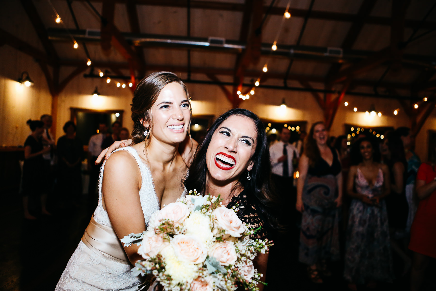 Pennsylvania-Newton-Rosebank-winery-spring-lifestyle-wedding-184