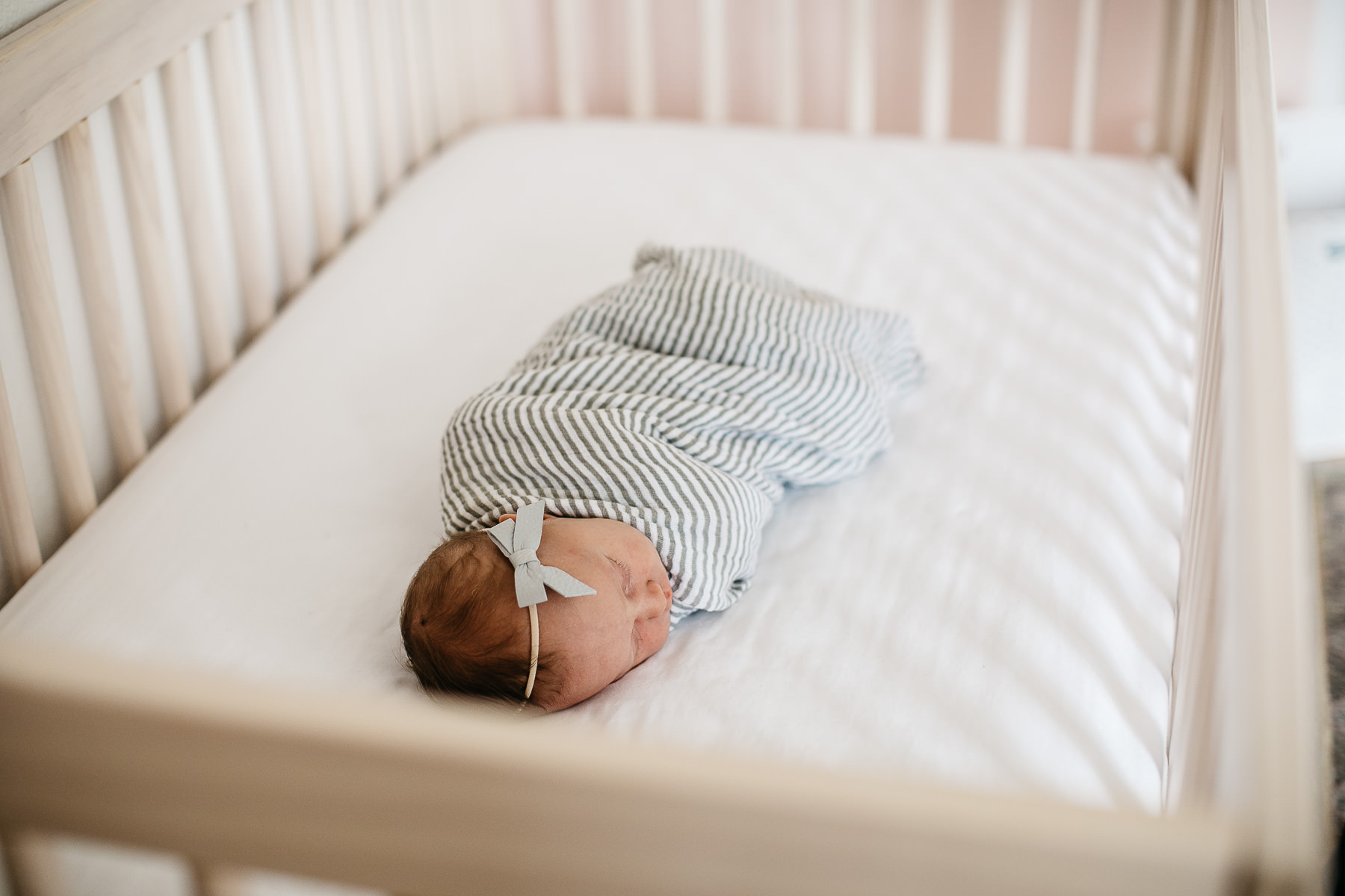 san-francisco-lifestyle-in-home-newborn-with-dog-68