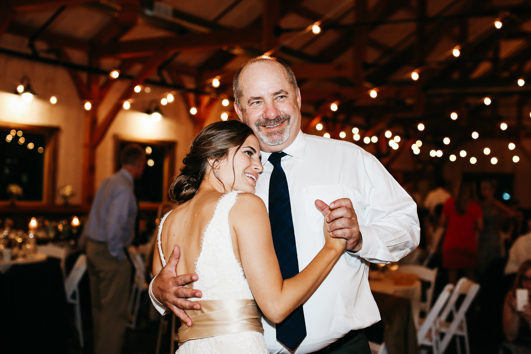 Pennsylvania-Newton-Rosebank-winery-spring-lifestyle-wedding-176