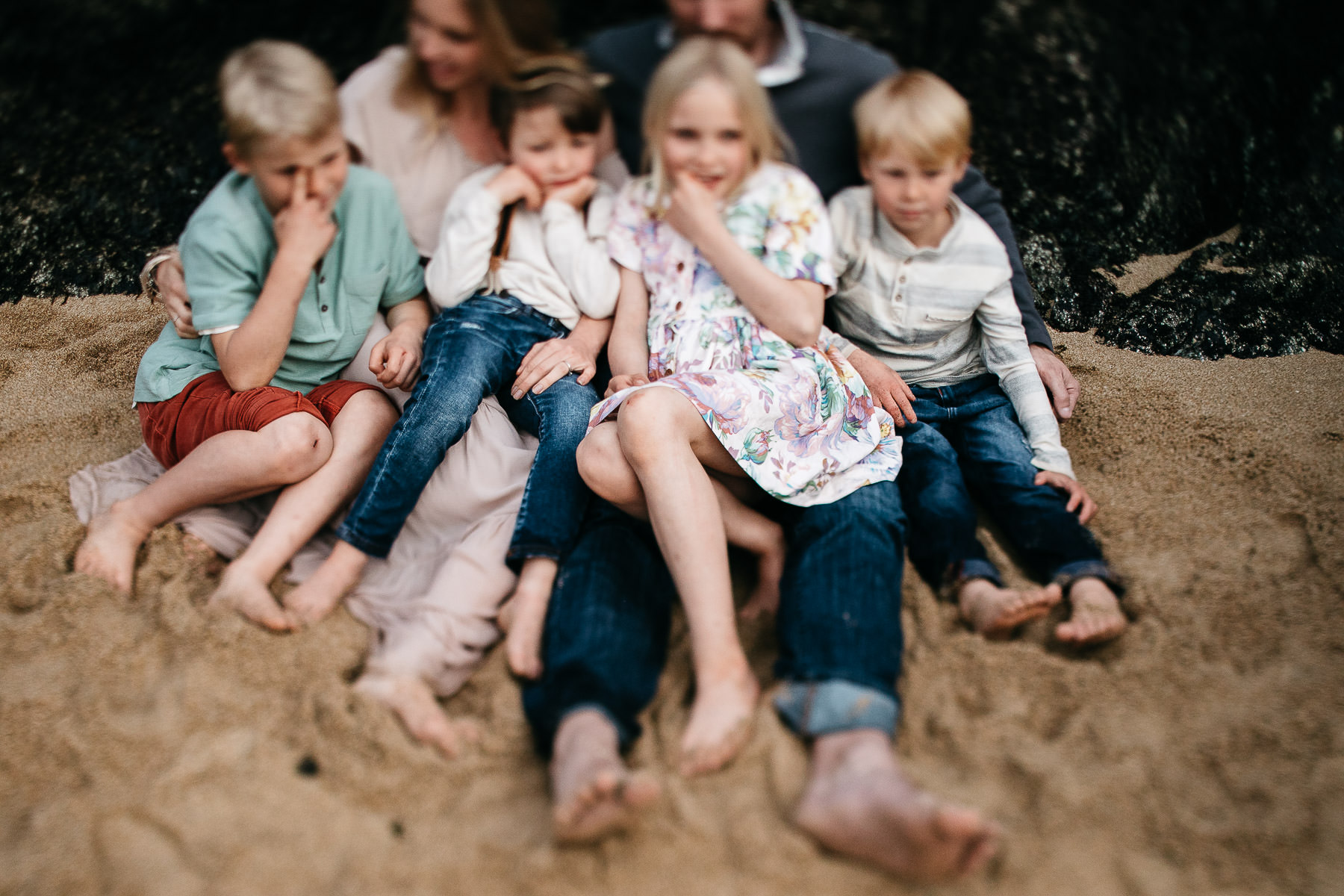 half-moon-bay-ca-sunset-family-lifestyle-session-golden-light-21