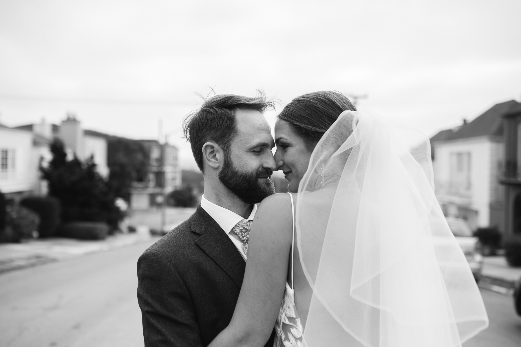 san-francisco-presidio-urban-wedding-trolley-ride-51