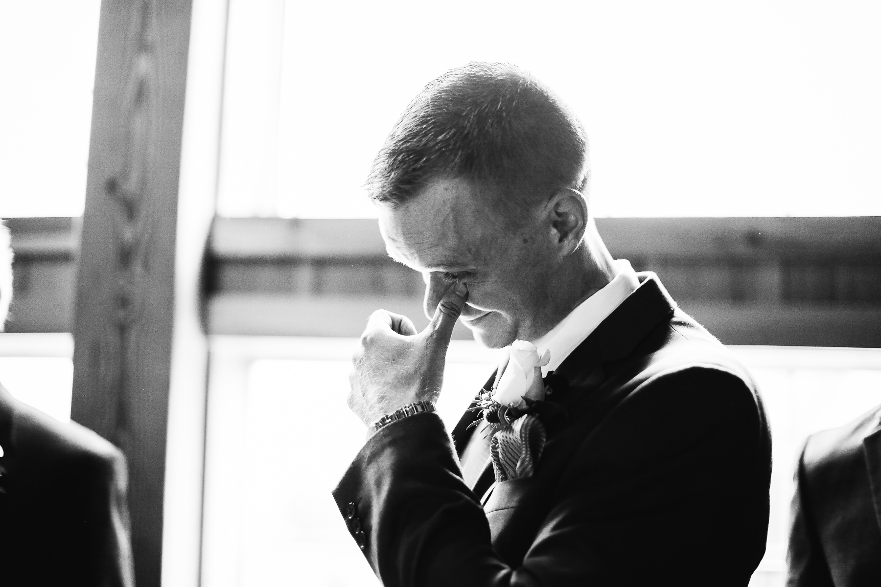 Pennsylvania-Newton-Rosebank-winery-spring-lifestyle-wedding-88