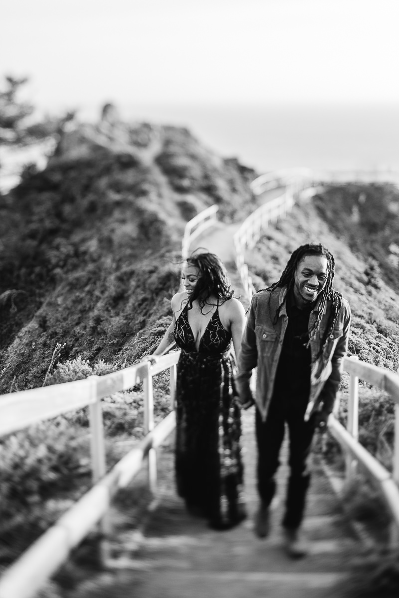 muir-beach-ca-spring-lifestyle-engagement-session-20