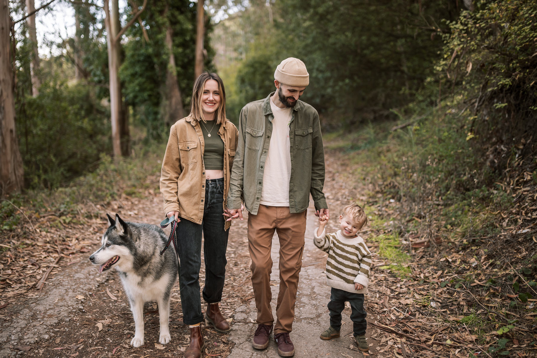 pacifica-eucalyptus-fall-family-lifestyle-session-53