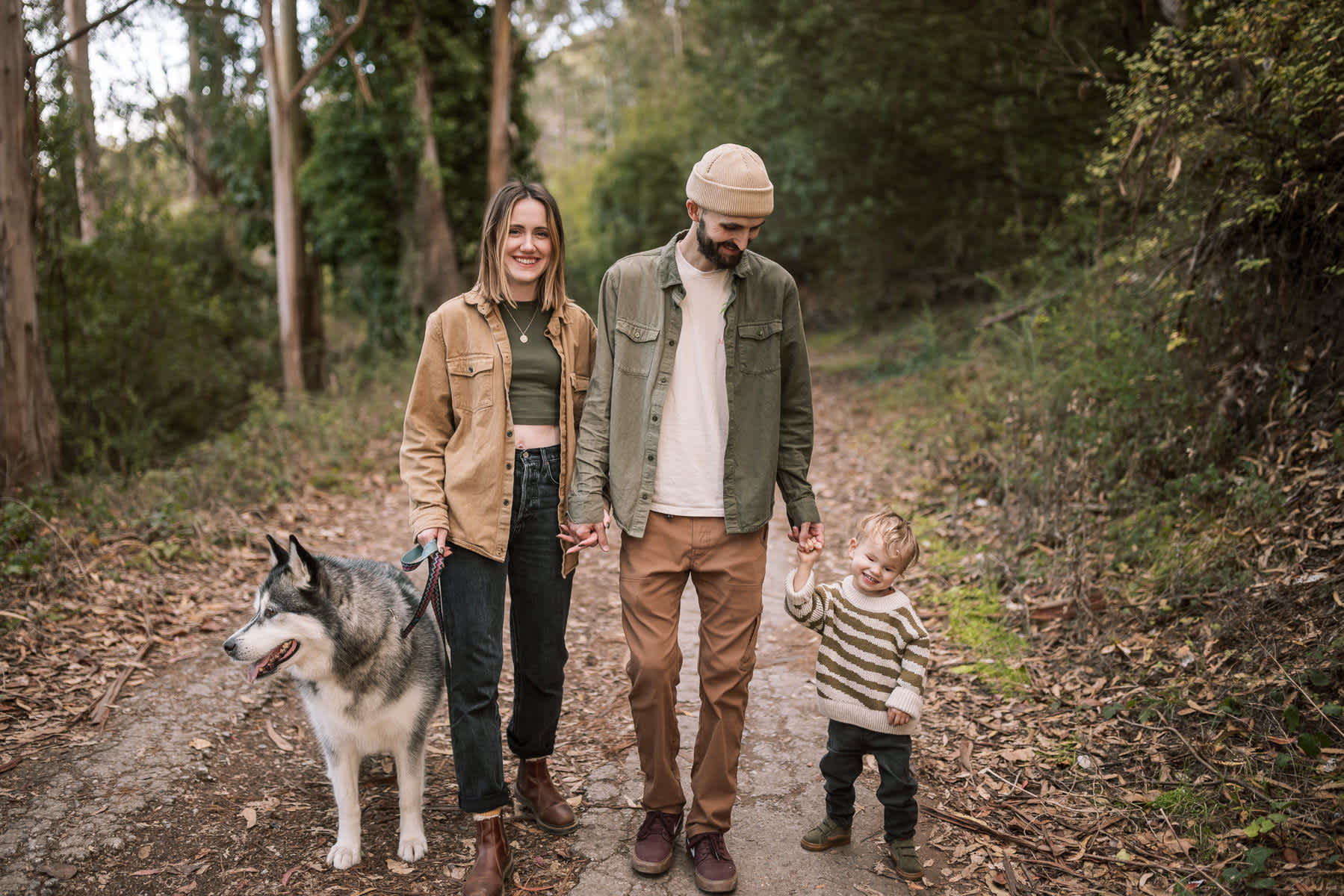 pacifica-eucalyptus-fall-family-lifestyle-session-53