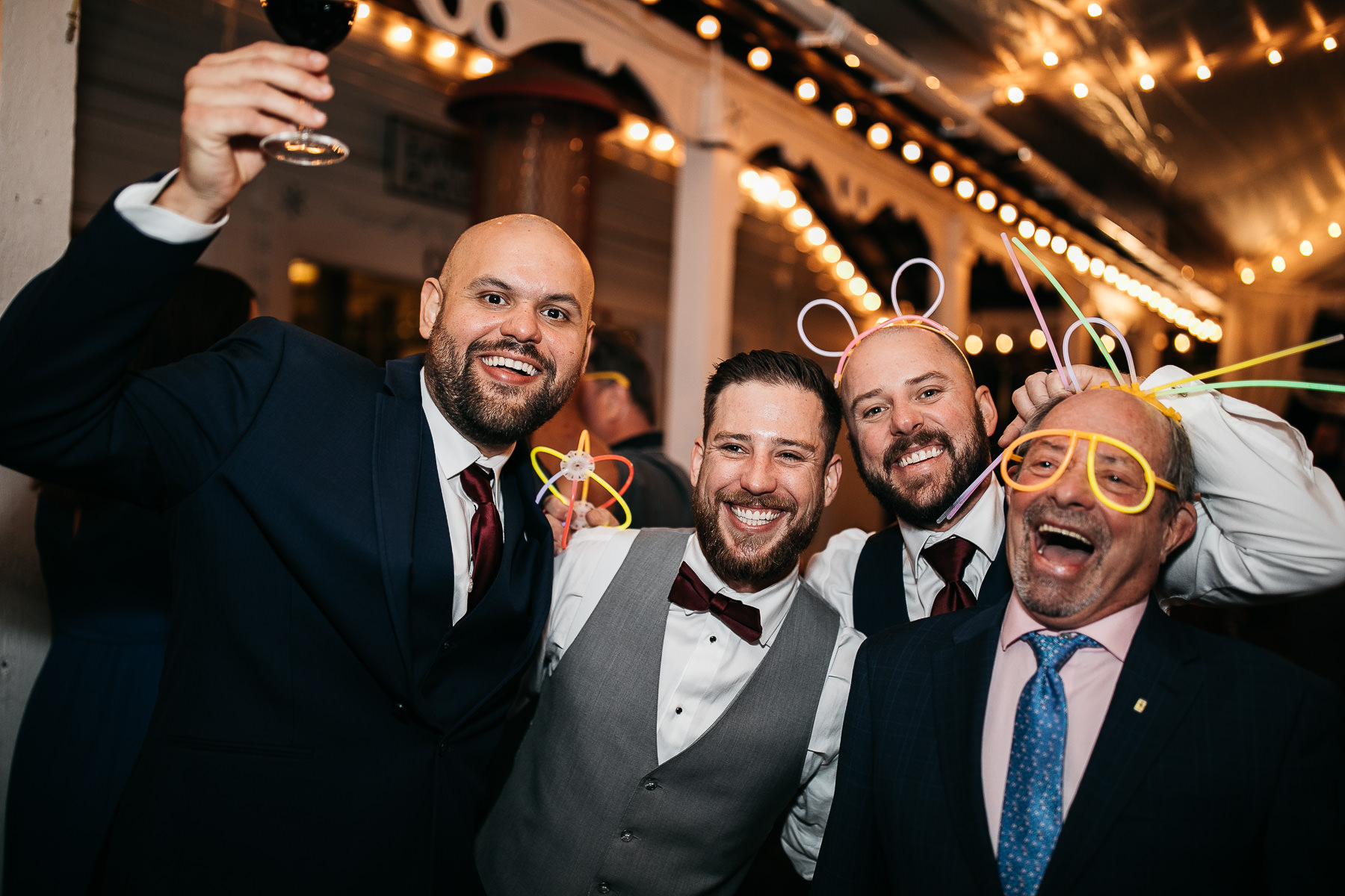 twenty-mile-house-fall-rainy-wedding-110