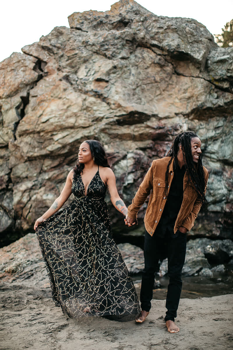 muir-beach-ca-spring-lifestyle-engagement-session-28