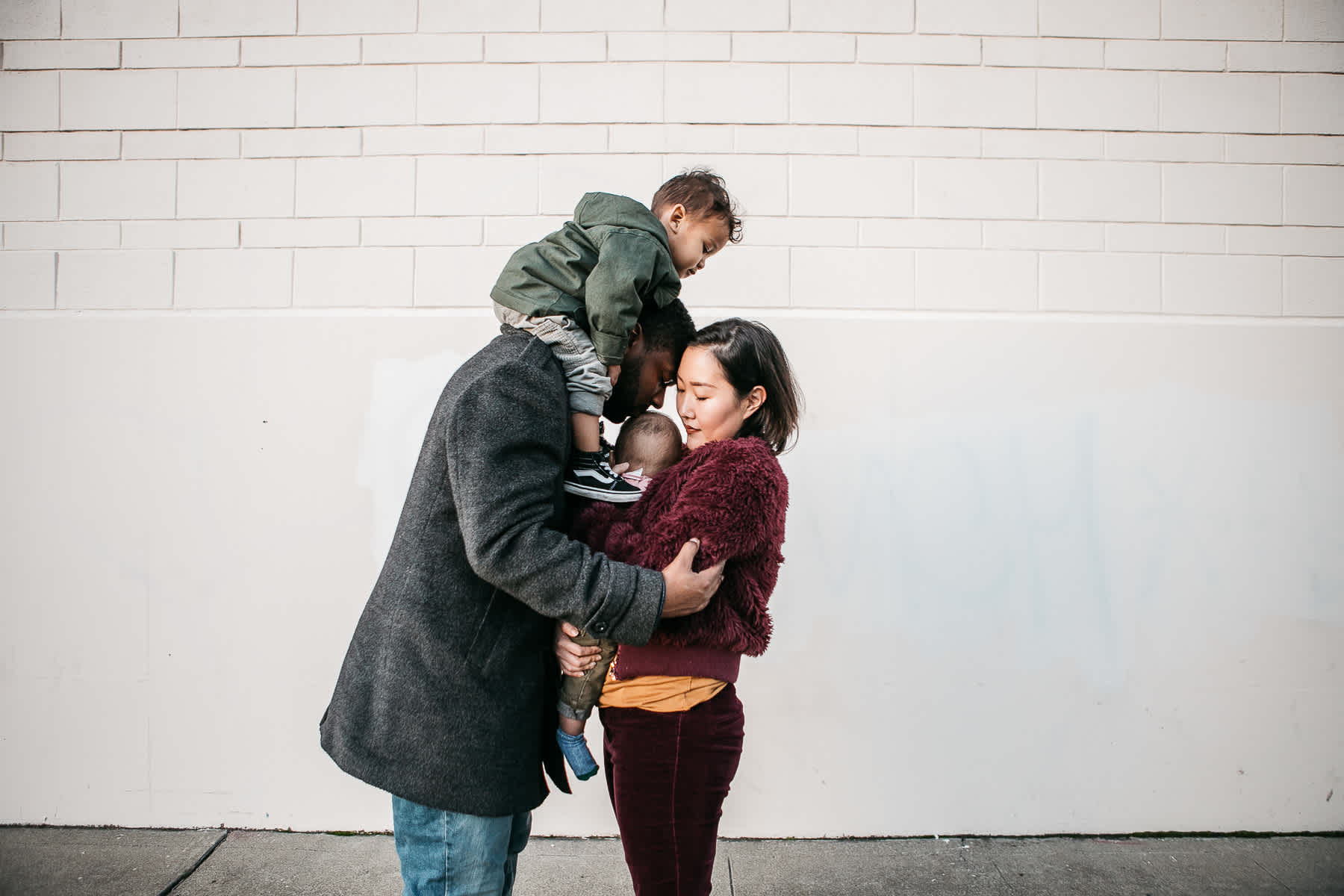 downtown+oakland+family+session+urban-industrial-session-31
