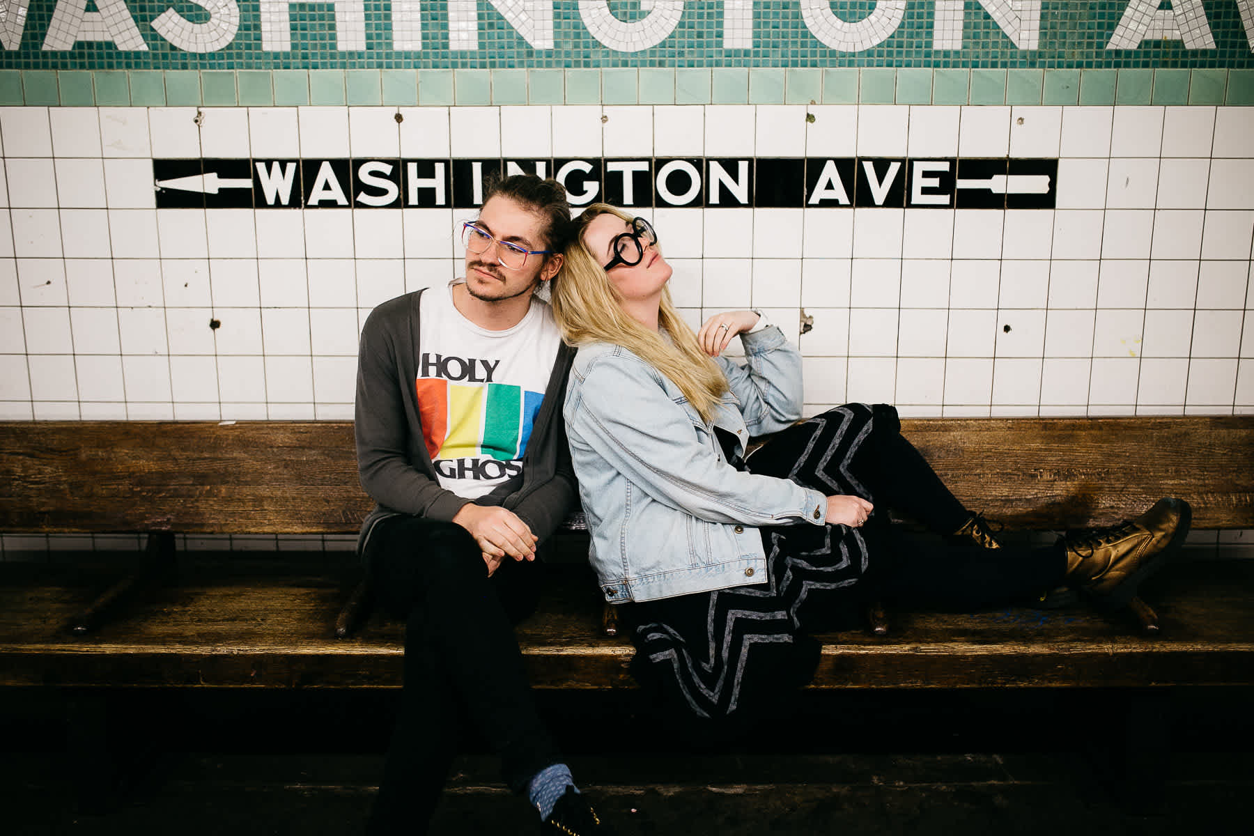 brooklyn-nyc-street-lifestyle-couple-session-24