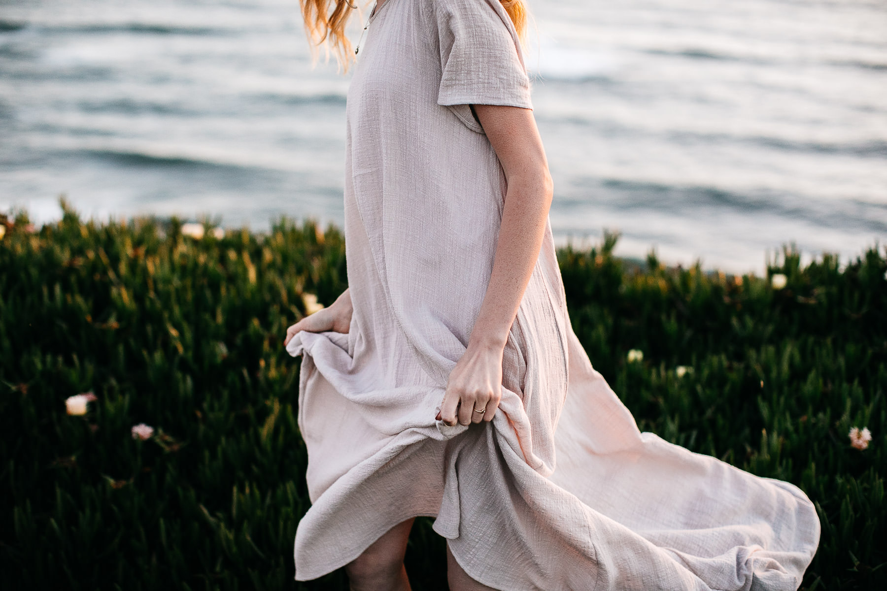 summer-san-francisco-lifestyle-coastal-engagement-session-35