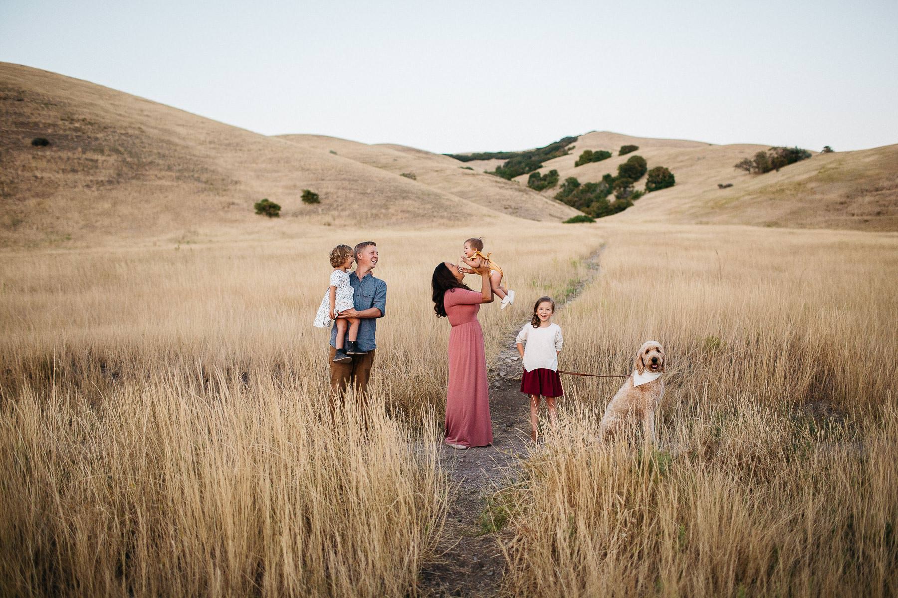 salt-lake-city-family-lifestyle-phtpographer-golden-field-48