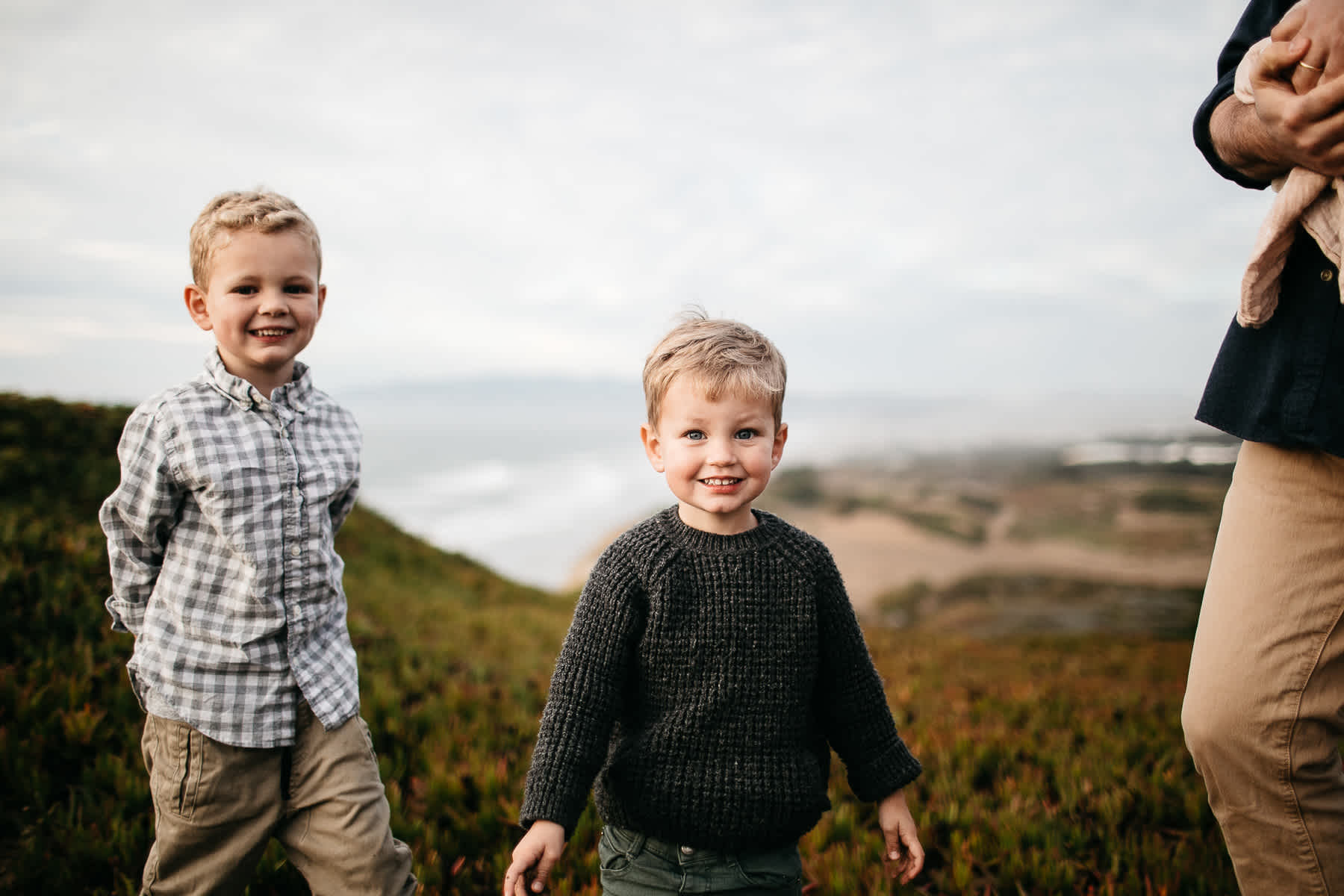 cloudy-fort-funston-winter-lifestyle-family-session-1