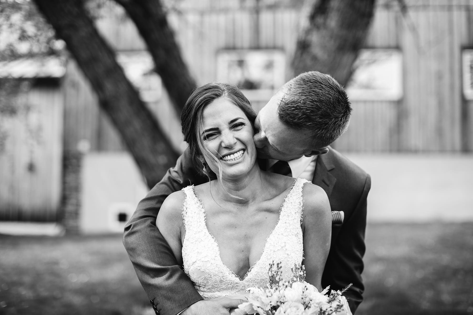 Pennsylvania-Newton-Rosebank-winery-spring-lifestyle-wedding-46