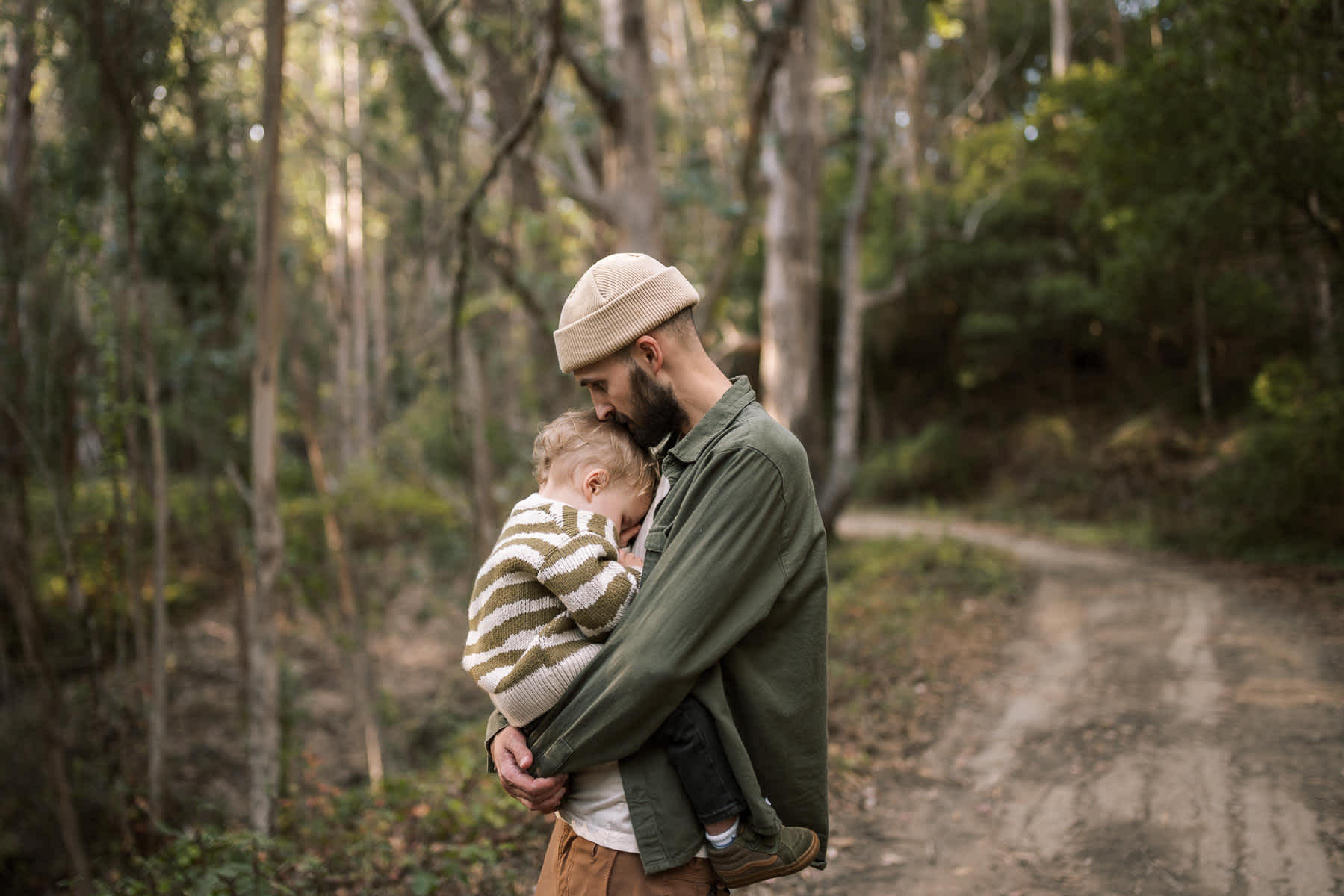 pacifica-eucalyptus-fall-family-lifestyle-session-14