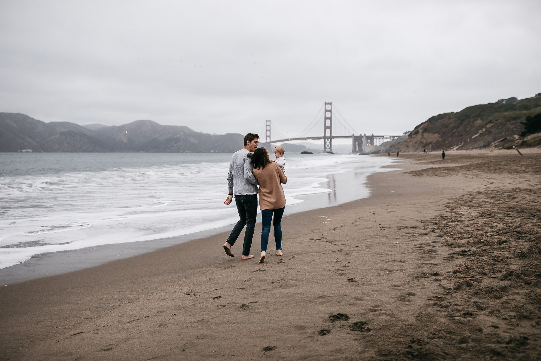 presidio-urban-family-baker-beach-cloudy-session-40