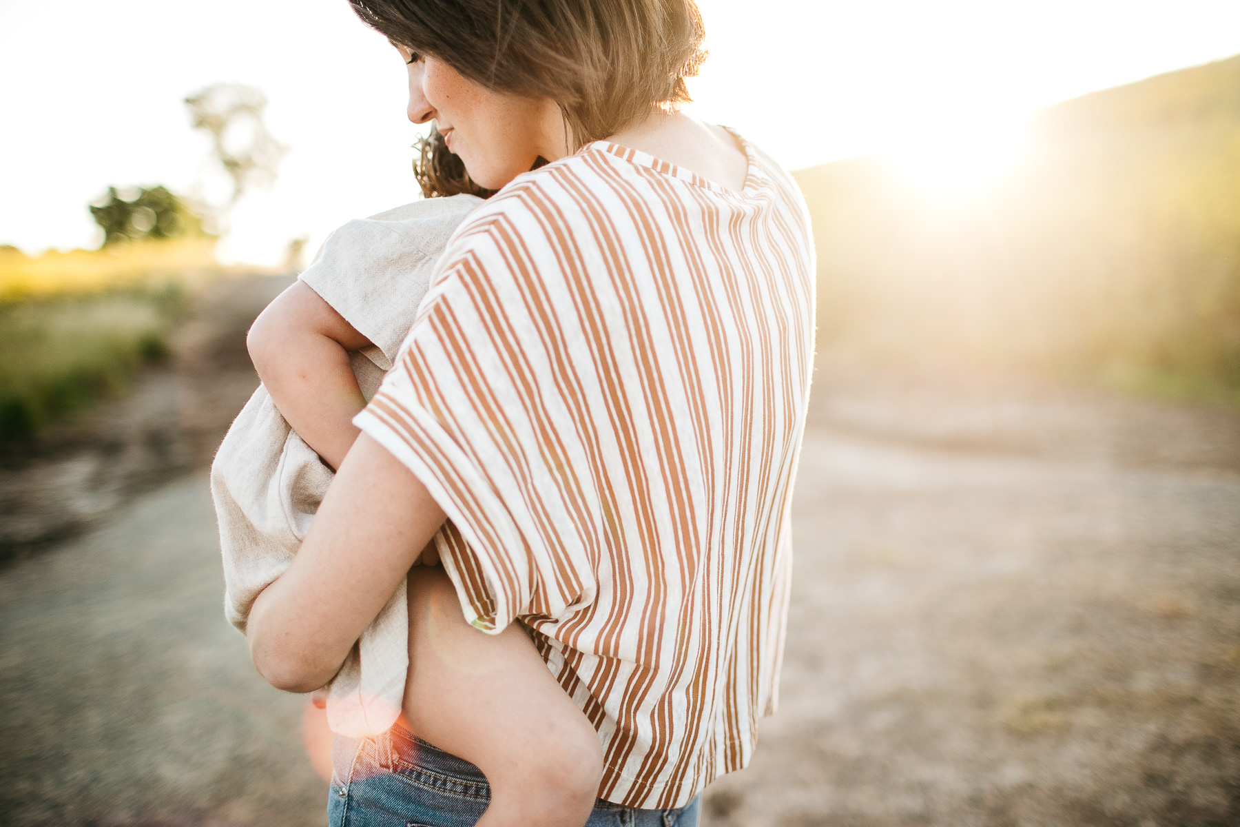 lime-ridge-concord-mustard-flower-vintage-car-lifestyle-family-session-19