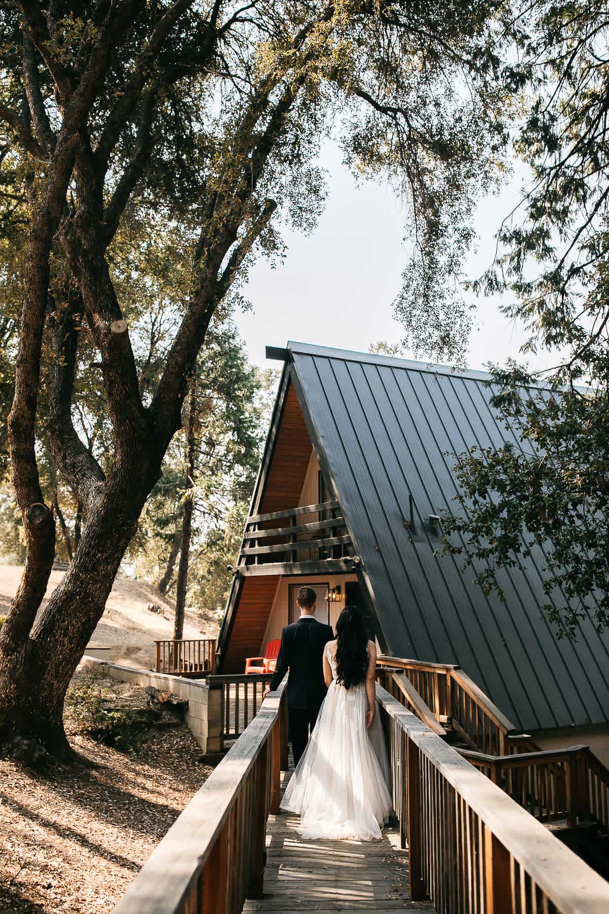 yosemite-cathedral-lake-hiking-sunset-elopement-12