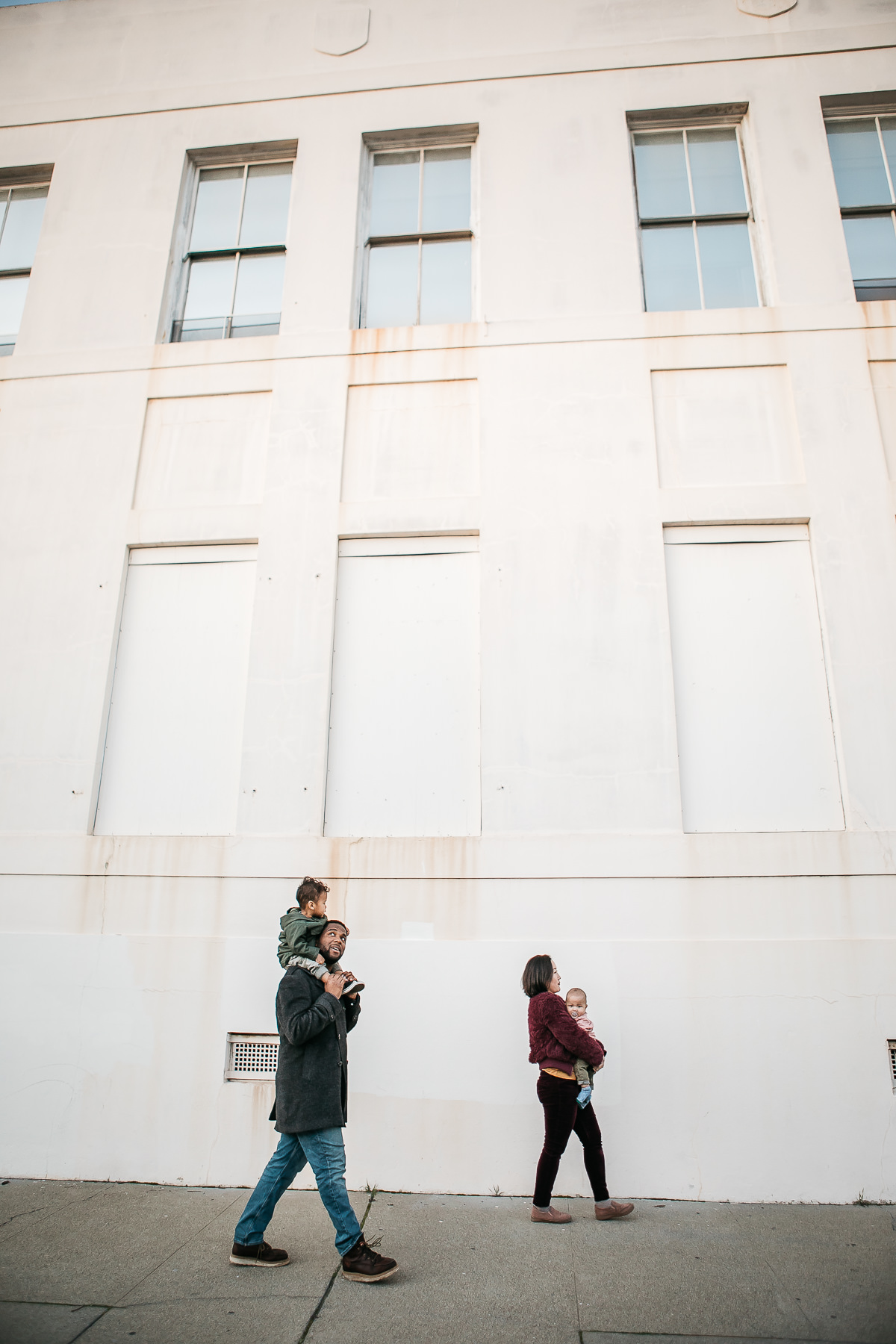 downtown+oakland+family+session+urban-industrial-session-33