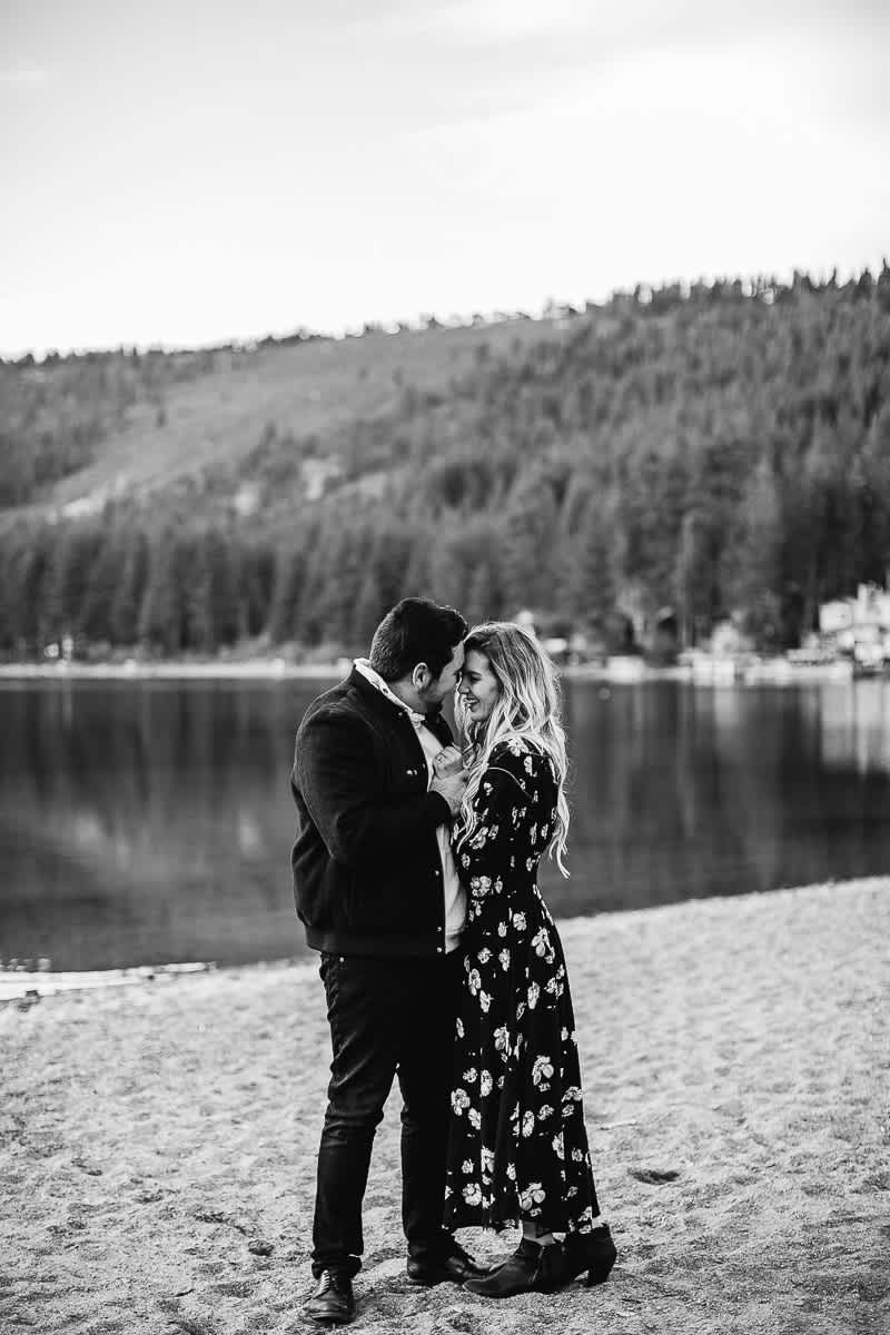 donner-lake-tahoe-national-forest-fall-engagement-session-16