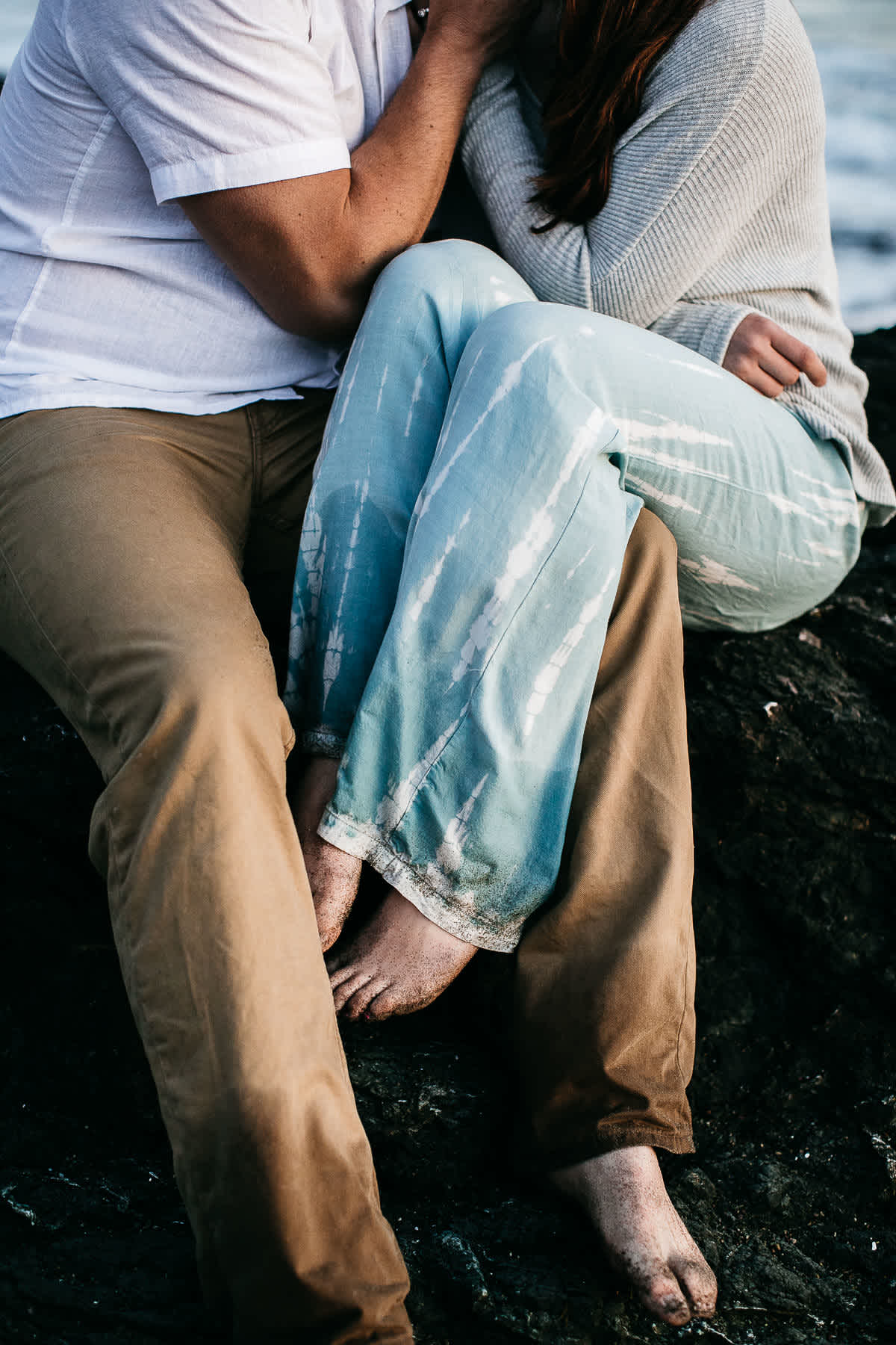 marin-headlands-rodeo-beach-lifestyle-laughter-engagement-session-68