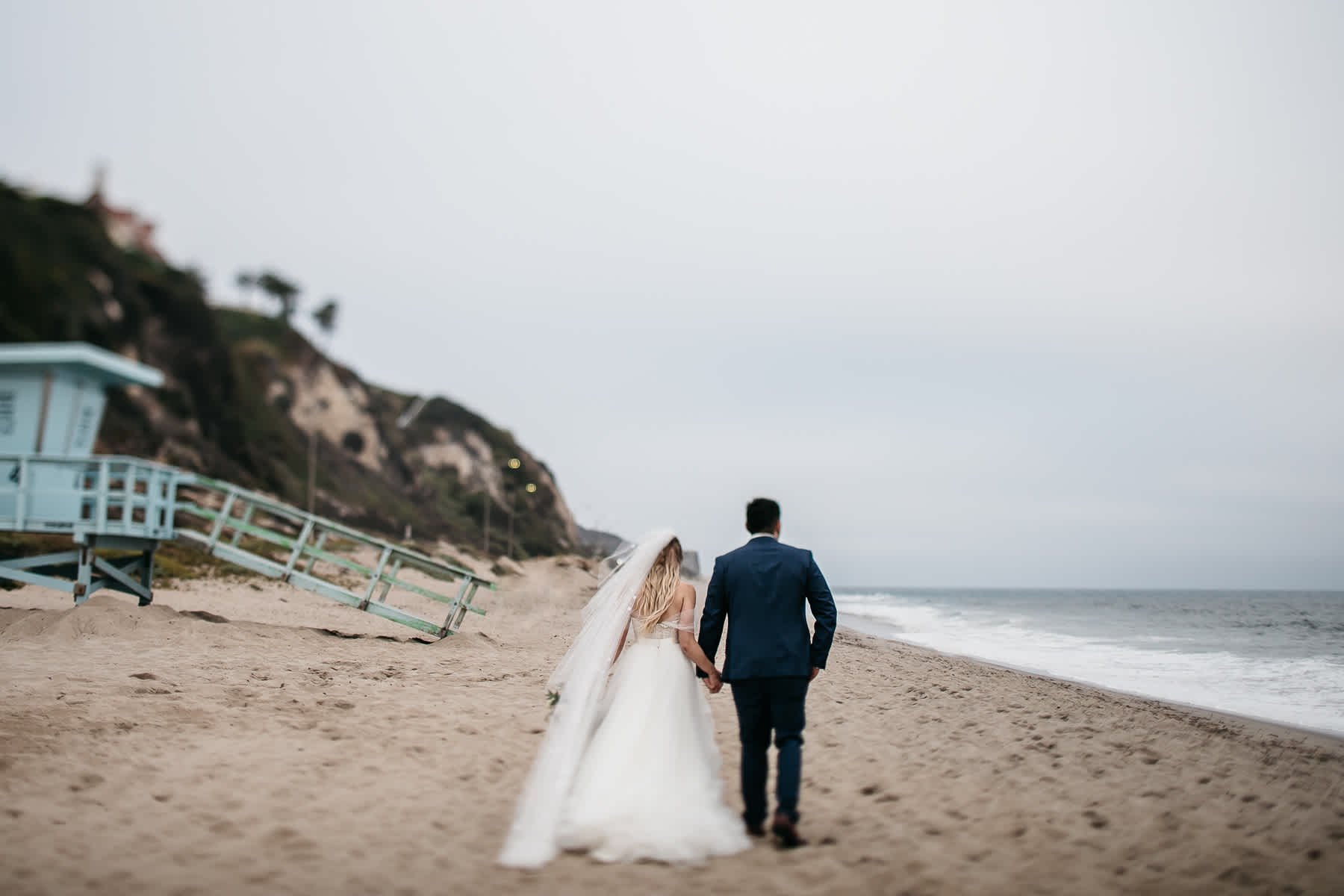 malibu-gloomy-summer-romantic-wedding-61