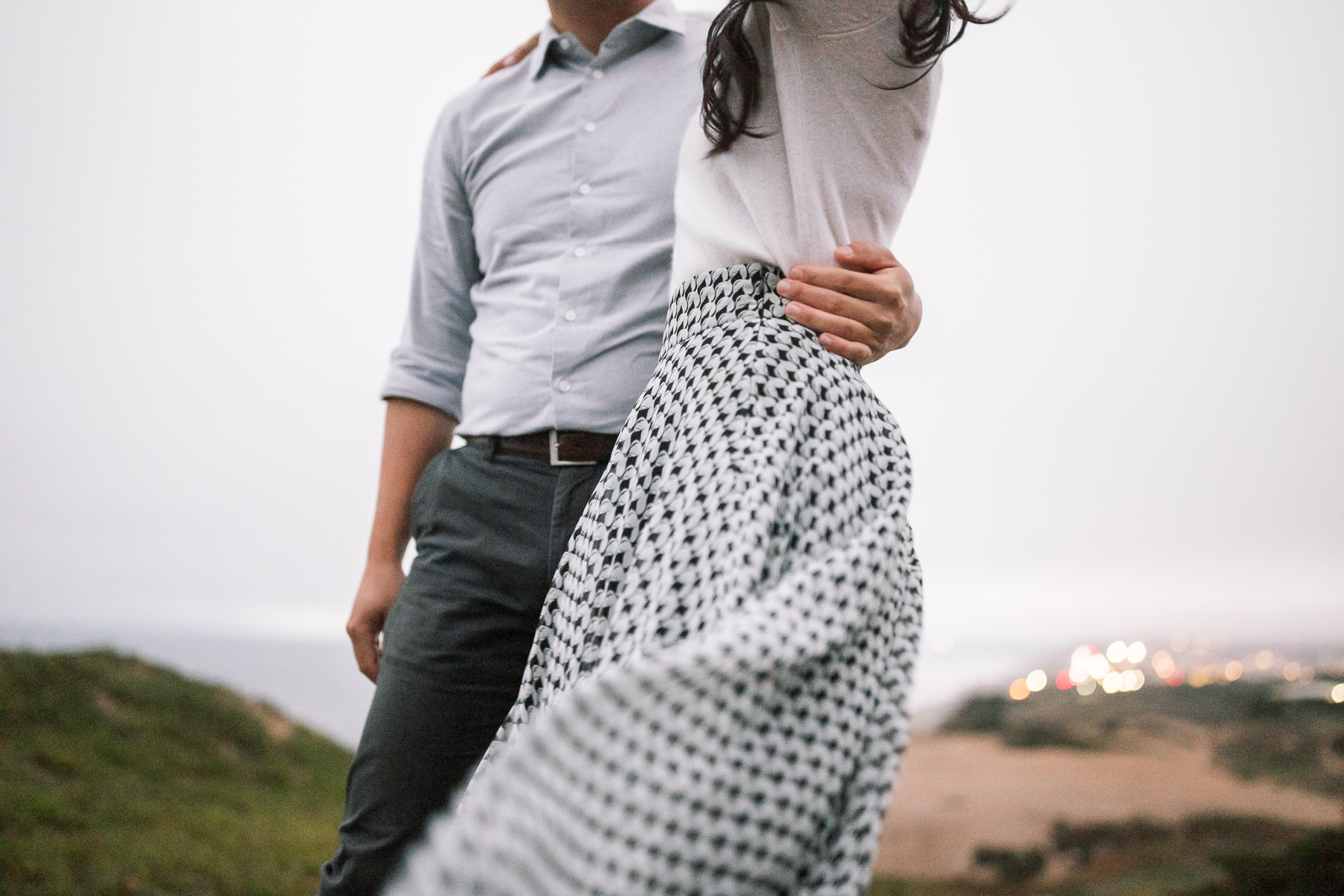 fort-funston-gloomy-fall-engagement-session-58