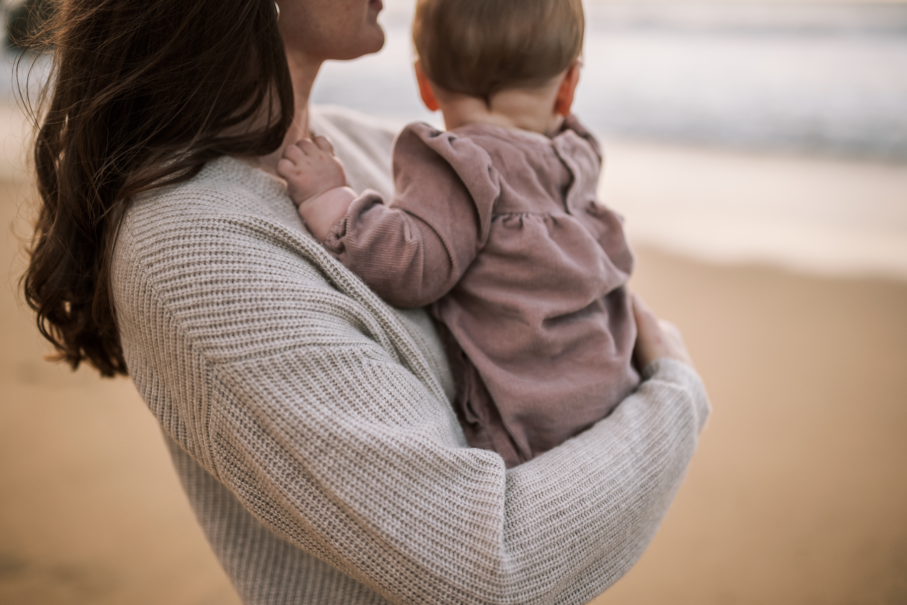 Half-moon-bay-golden-light-fall-beach-family-session-24