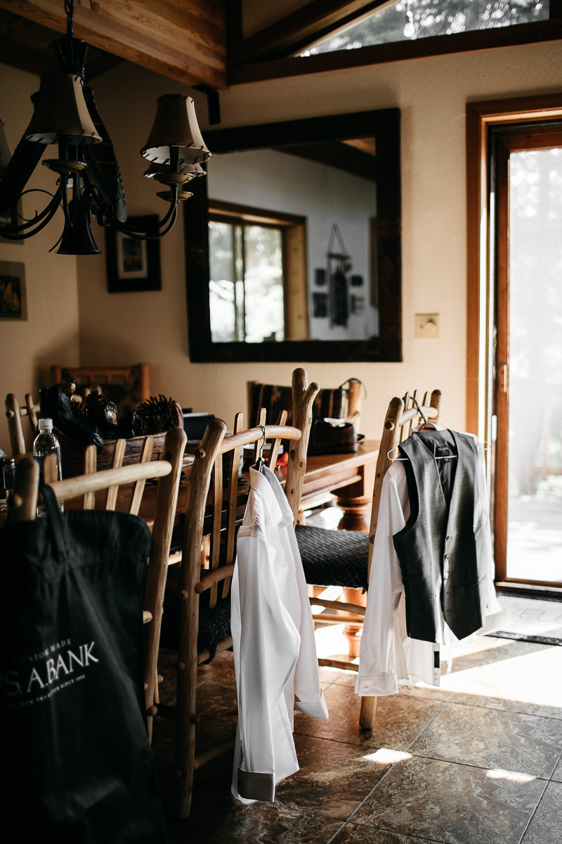 zephyr-lodge-summer-mountain-top-wedding-3