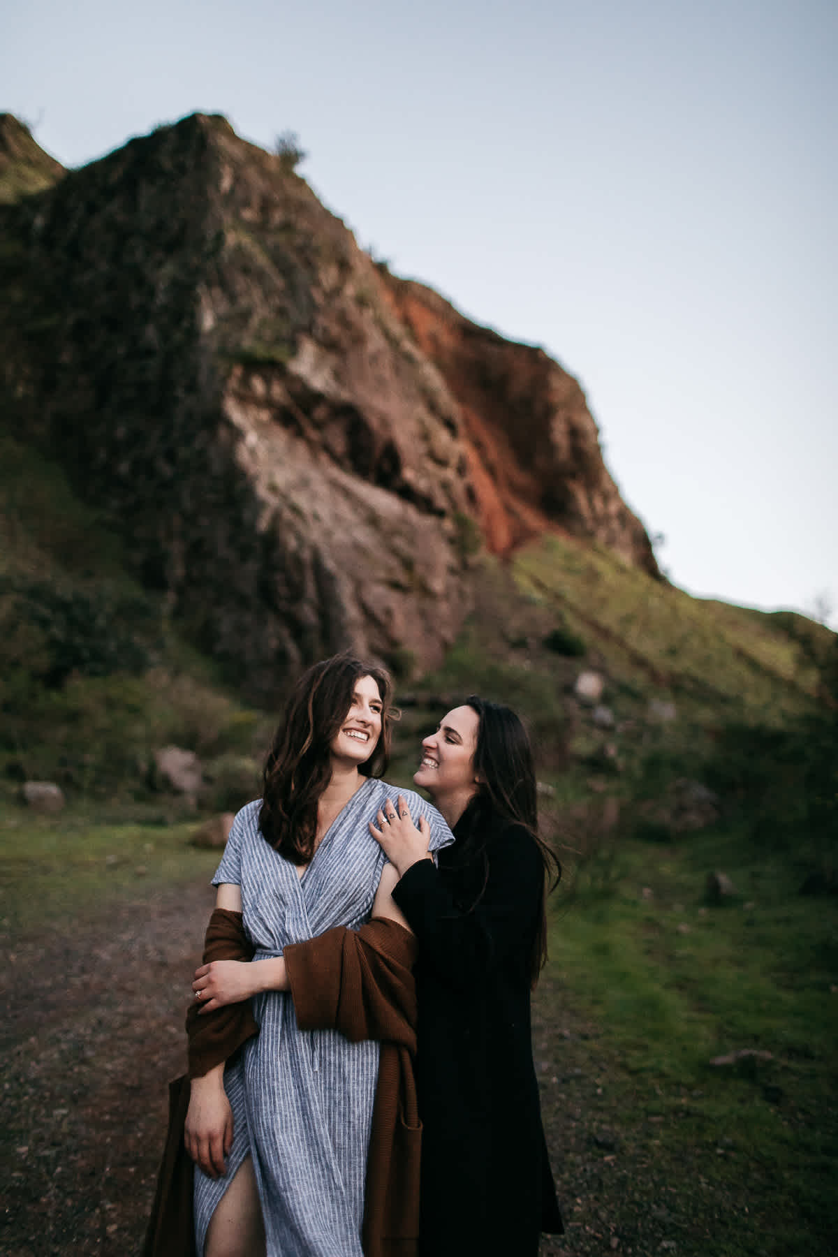 oakland-hills-sunset-engagement-golden-light-session-32