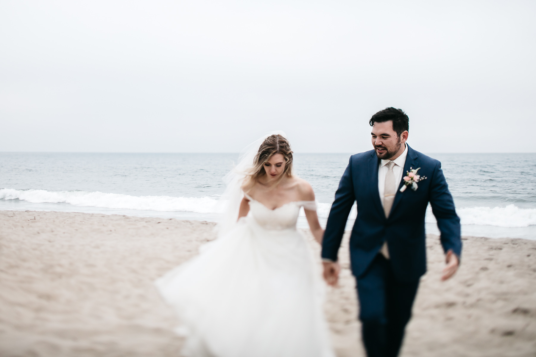 malibu-gloomy-summer-romantic-wedding-78