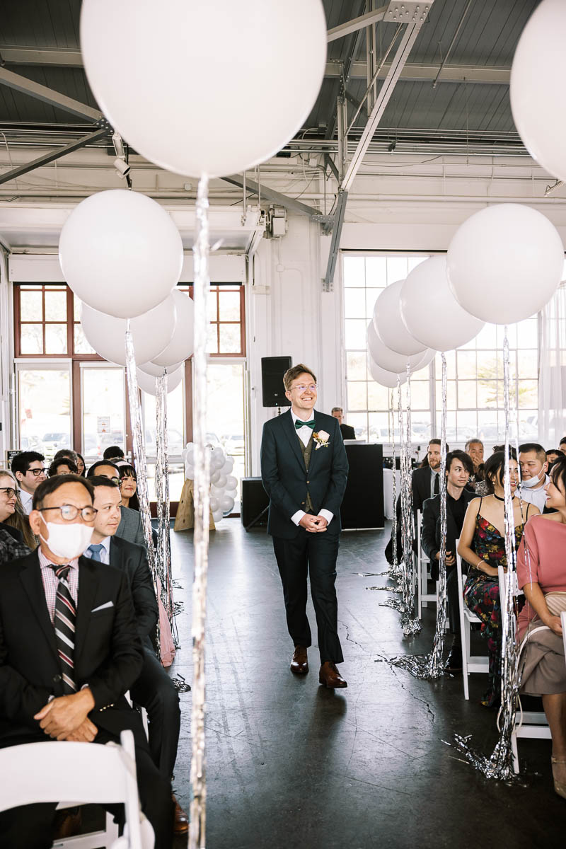 San-Francisco-Gallery-308-disco-balls-graphic-designer-wedding-38