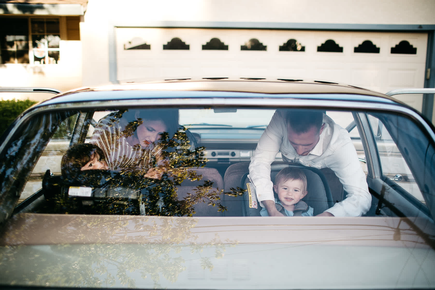 lime-ridge-concord-mustard-flower-vintage-car-lifestyle-family-session-15