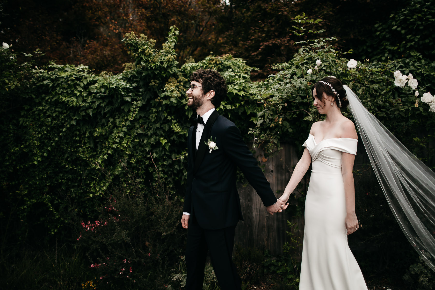 bodega-bay-secret-garden-gloomy-fall-wedding-108
