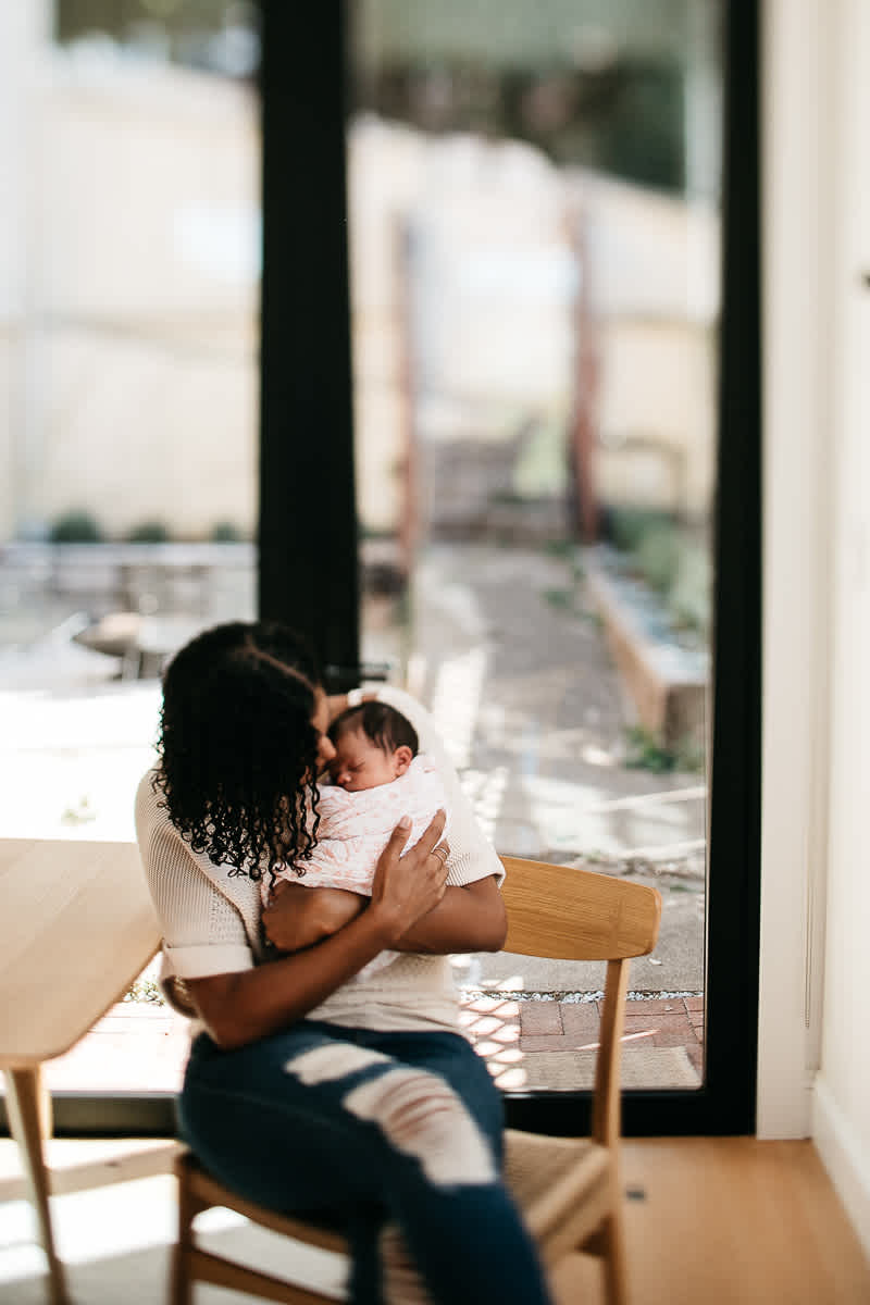 san-francisco-in-home-lifestyle-newborn-session-25