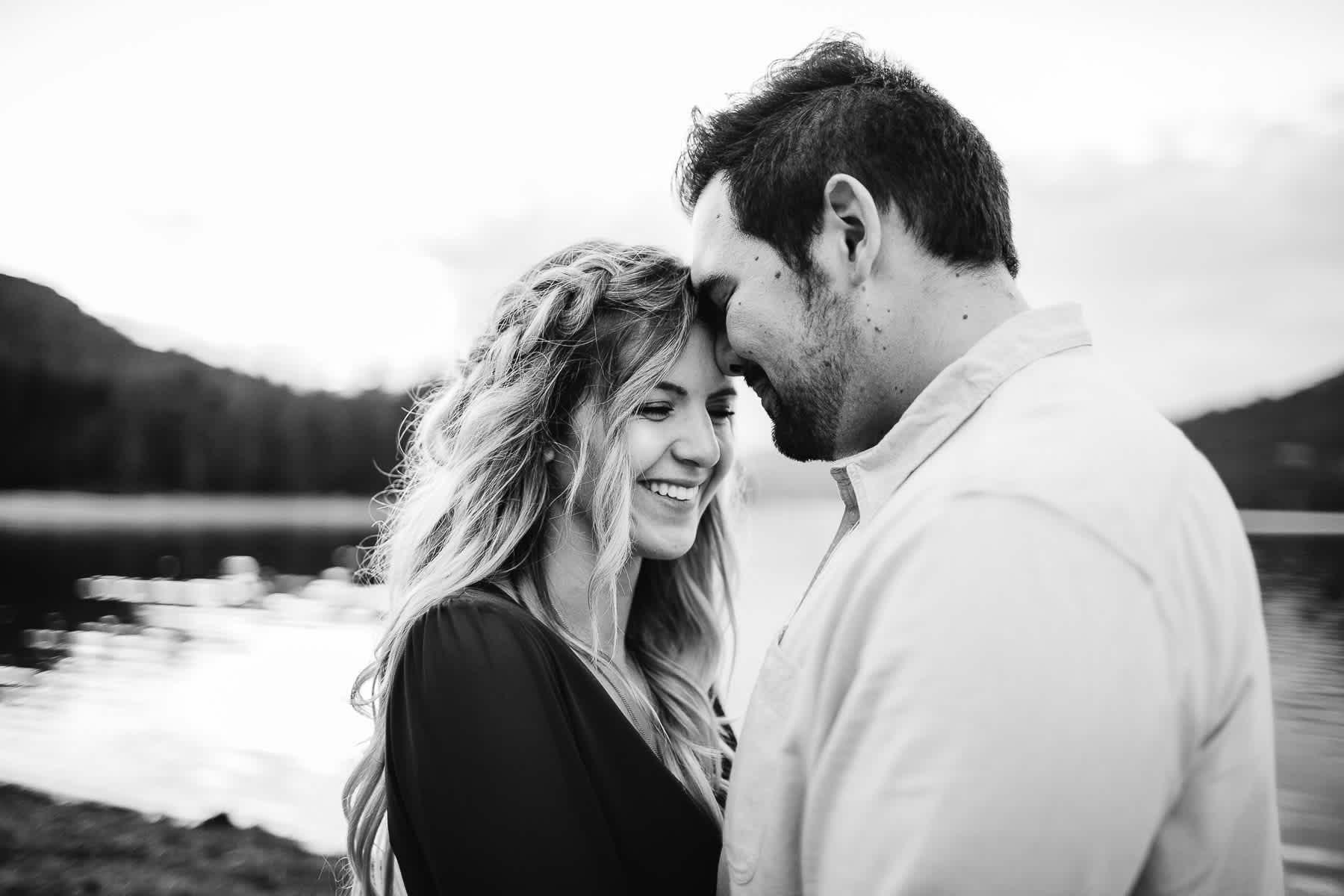 donner-lake-tahoe-national-forest-fall-engagement-session-36