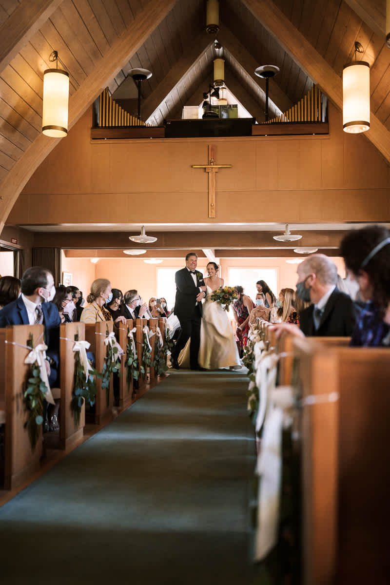 Willow-Camp-Stinson-Beach-Community-Center-Sunny-Winter-Wedding-54