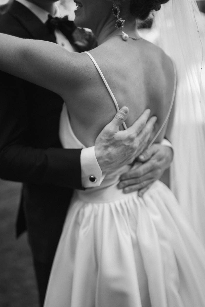 Willow-Camp-Stinson-Beach-Community-Center-Sunny-Winter-Wedding-42